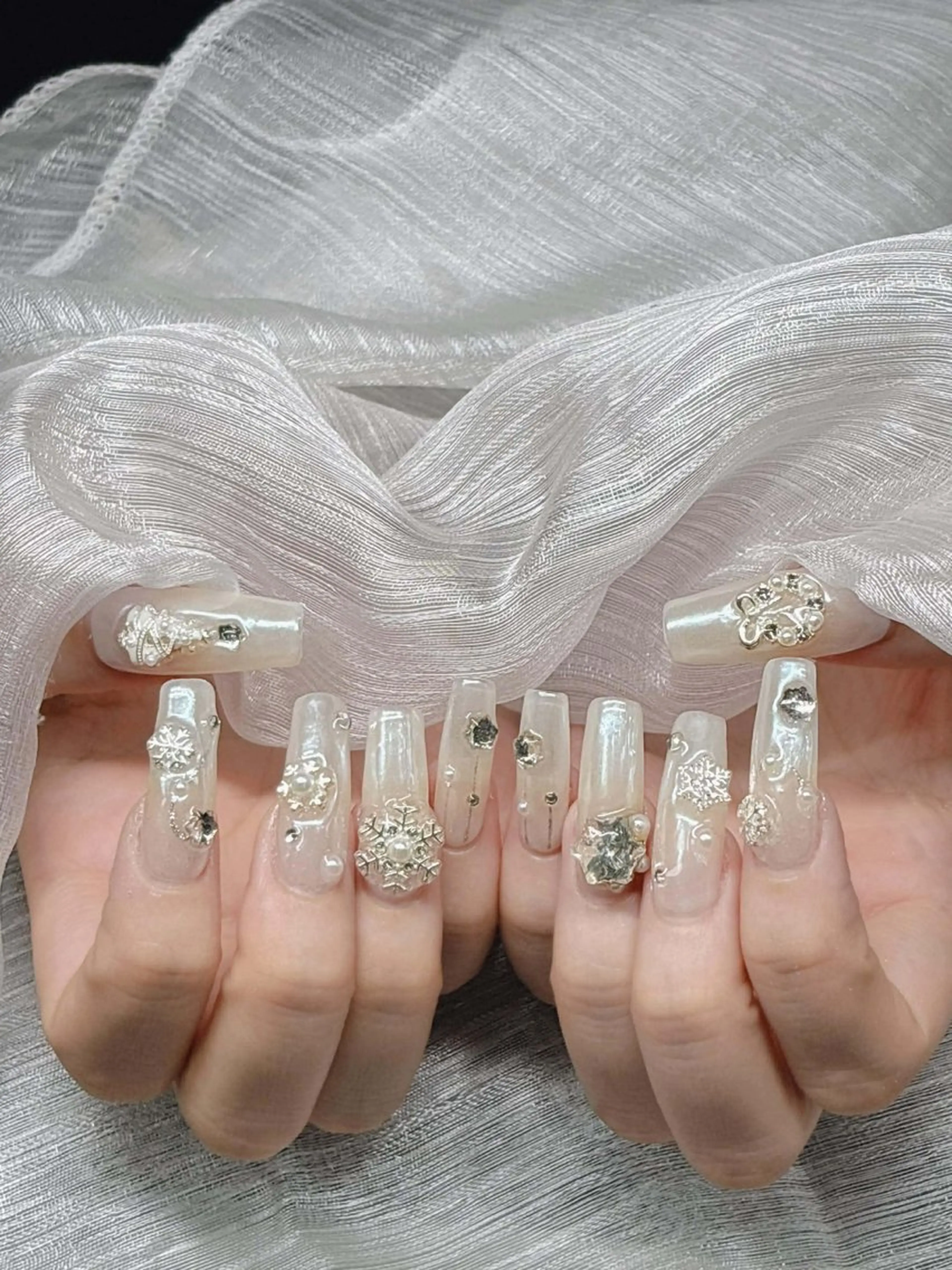 ネイル ハンドネイル Lee Nailsのネイルデザイン