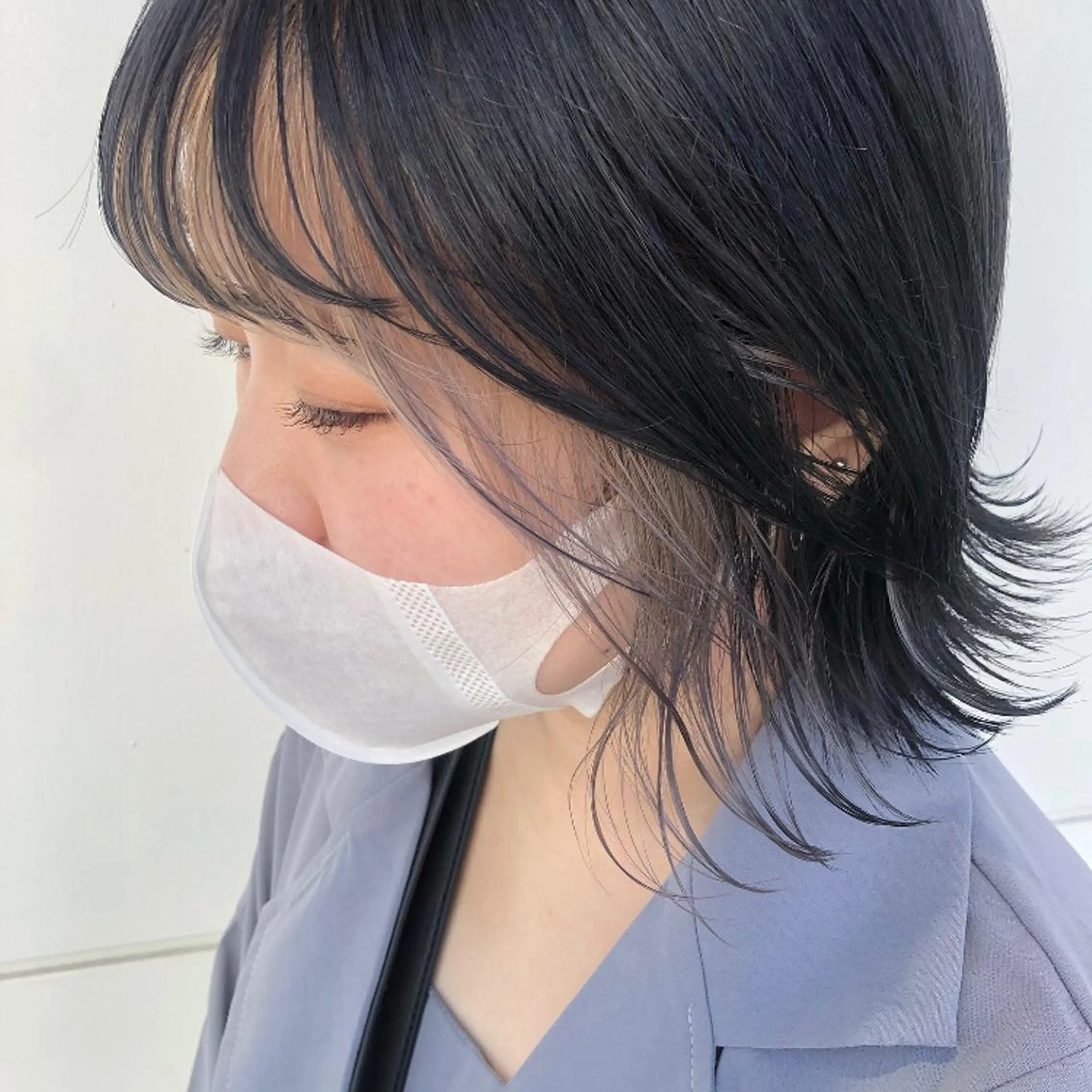 ミディアム パープルカラー カトウ ユウカのヘアスタイル