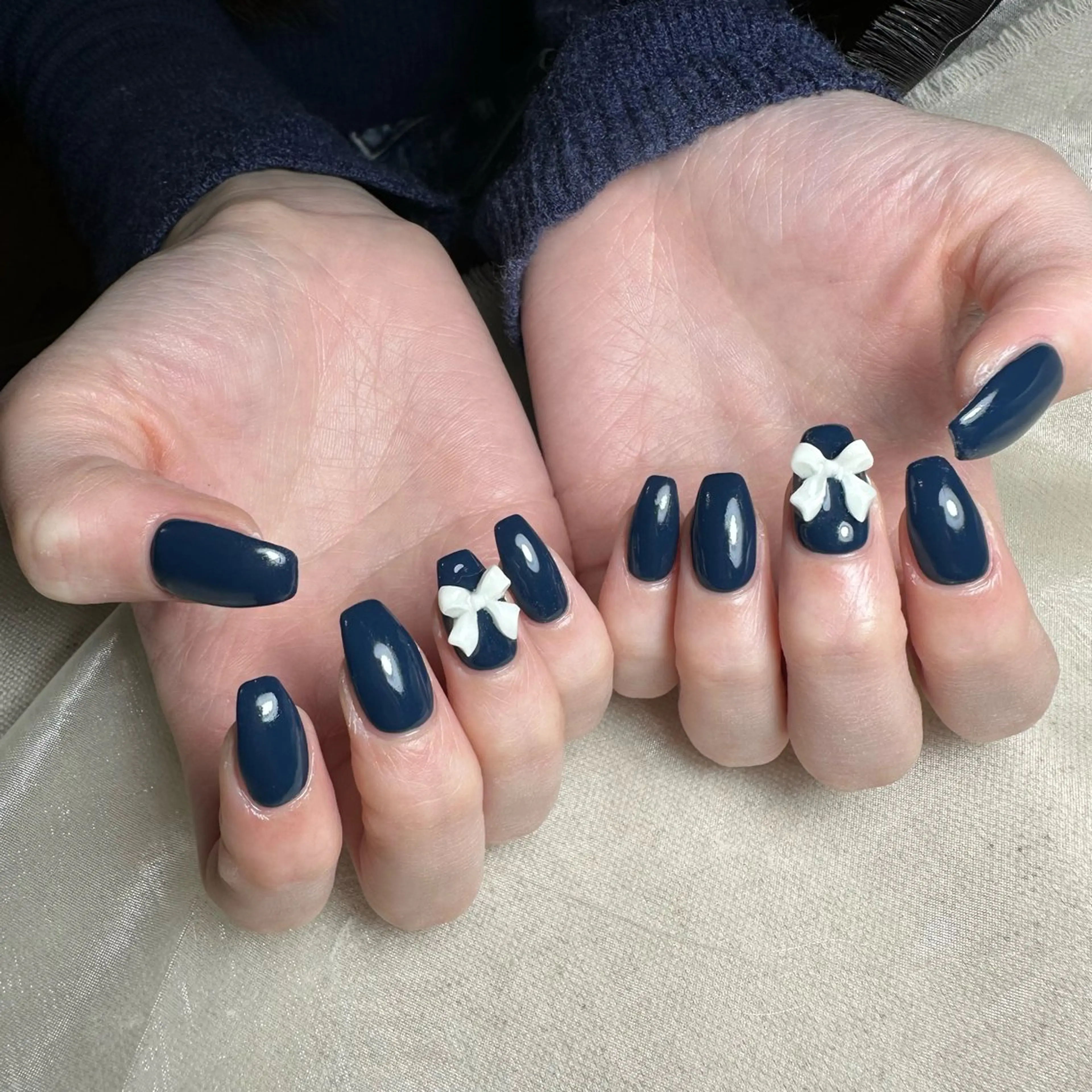 ネイル repos~ルポ~所属・里見 麗のネイルデザイン