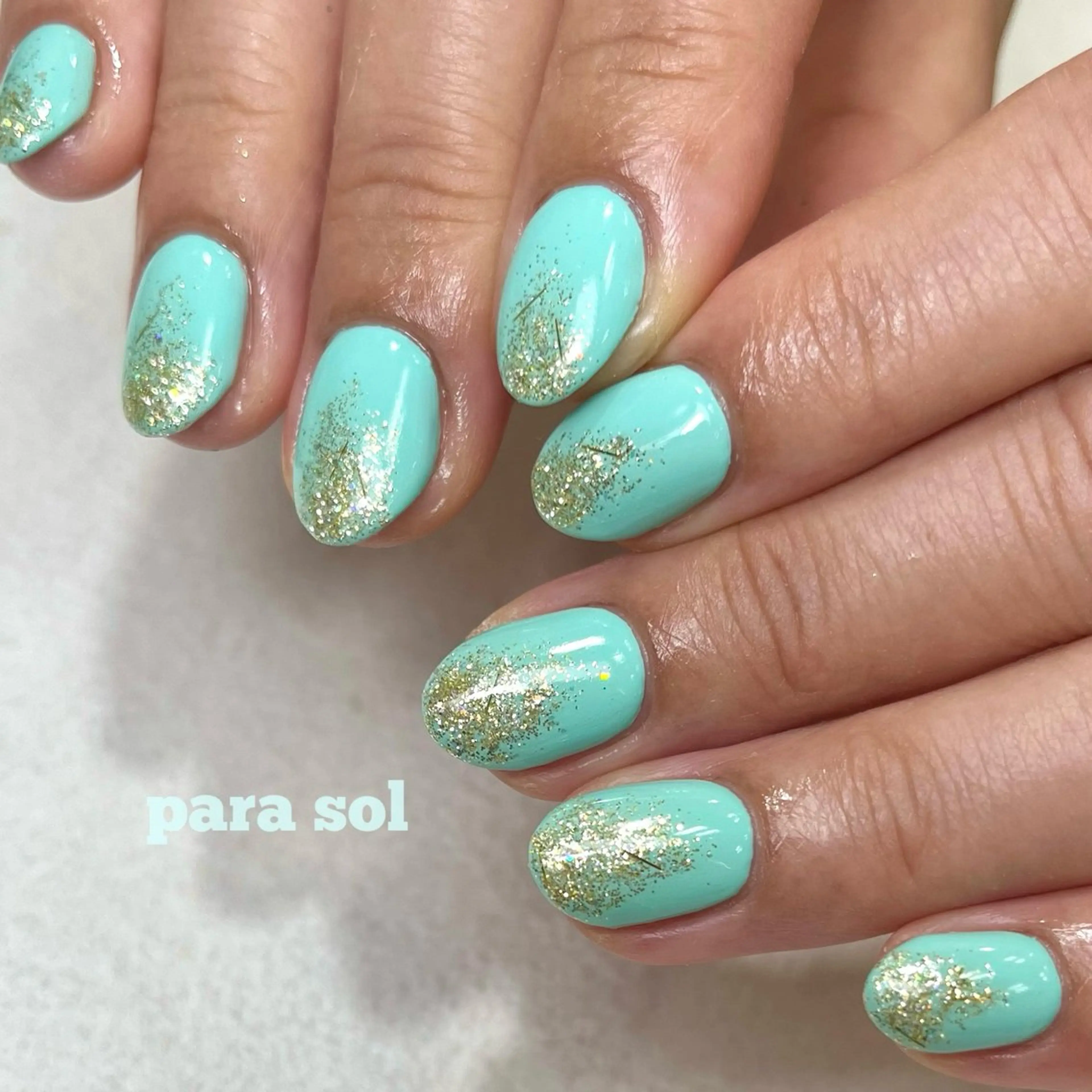 ネイル ジェルネイル キラキラネイル ラメ(グリッター) 水色 ワンカラーネイル ハンドネイル para ☀︎ sol by BECK所属・Para Sol nail　Maoのネイルデザイン