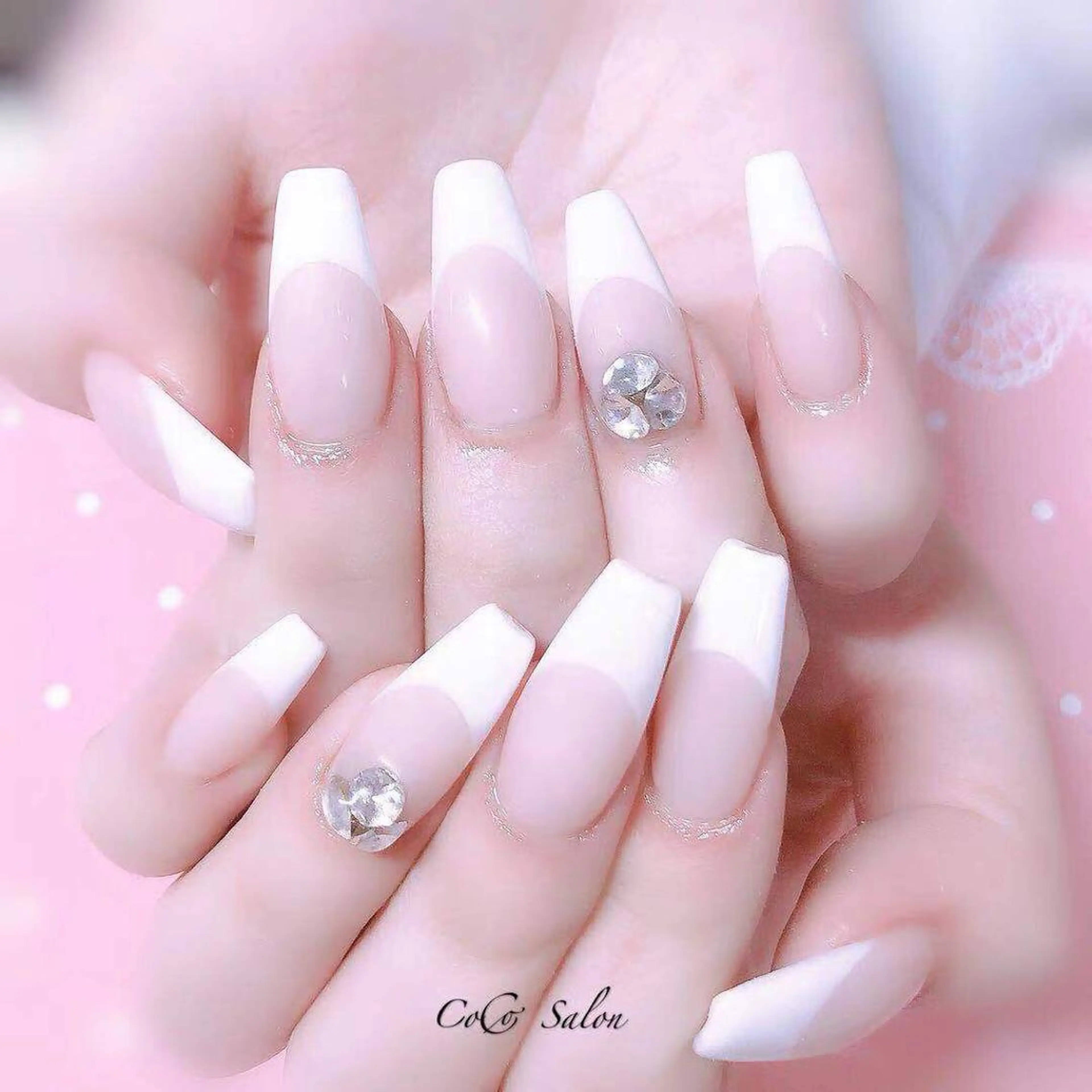 ネイル フレンチネイル ホワイト オフのみ(ネイル) CoCoSalon ネイル/まつ毛予約のネイルデザイン