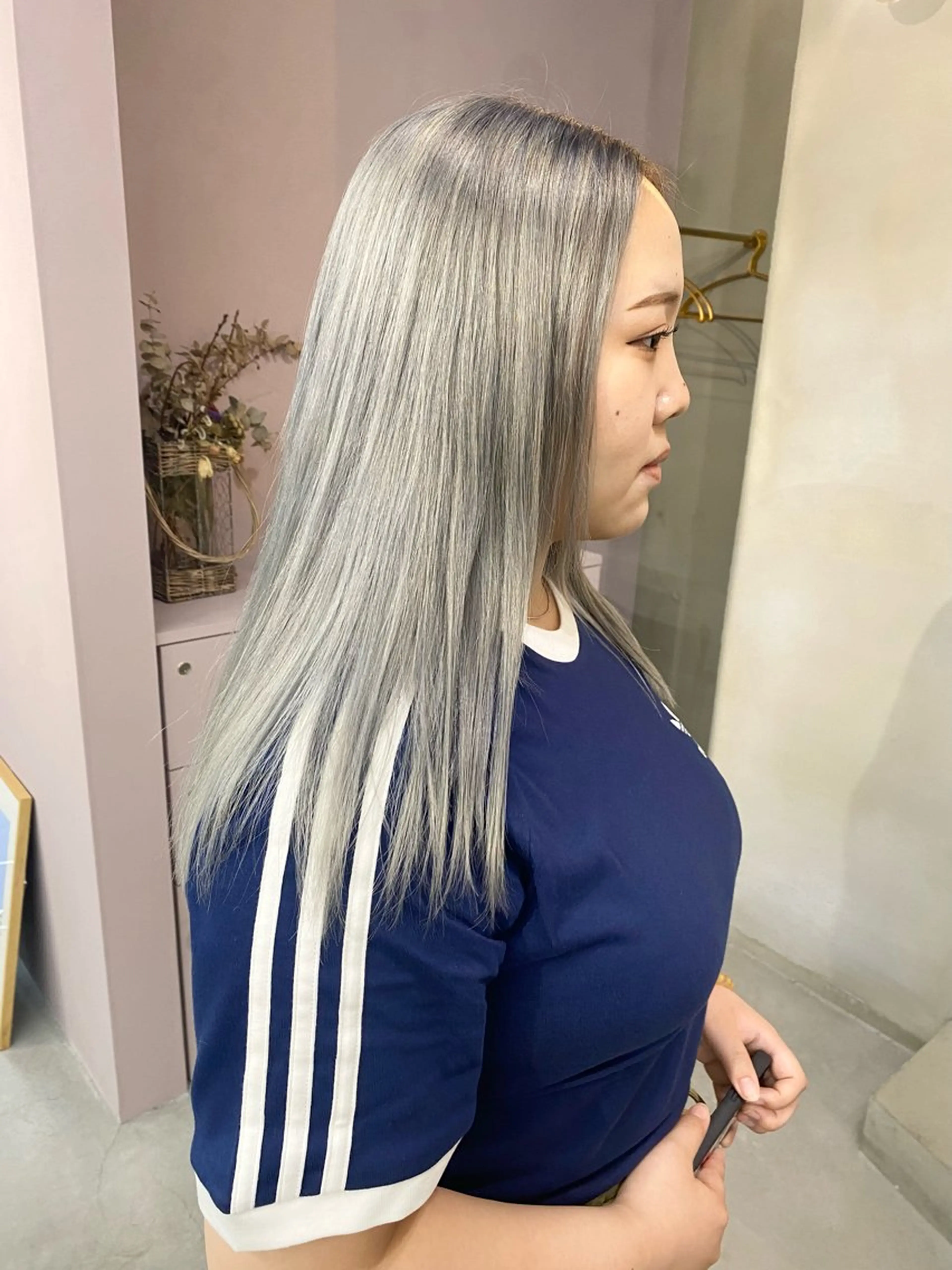 セミロング カラー ヘアカラー qulim所属・前橋 姫奈のヘアスタイル