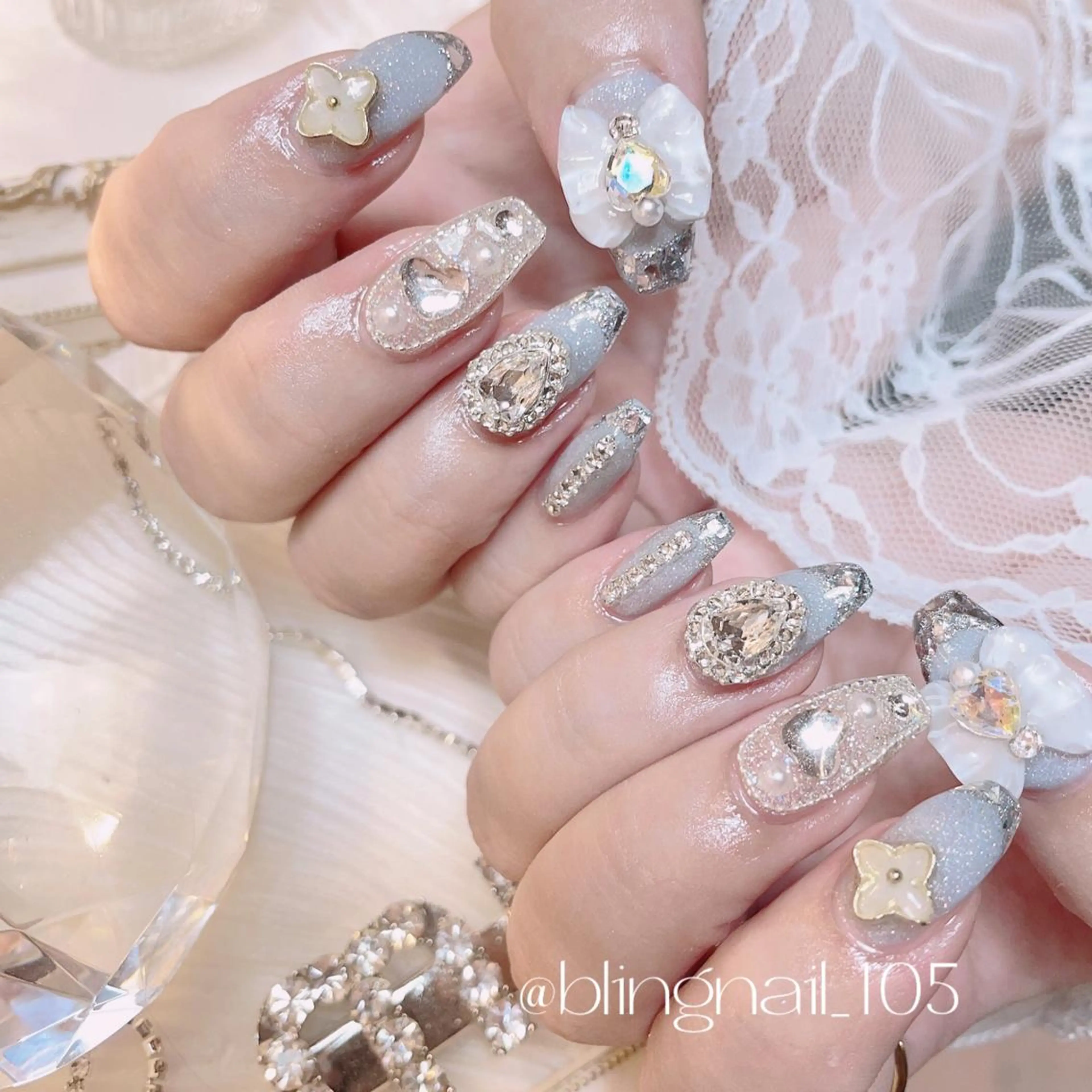 ネイル 23時まで❤︎韓国、 ワンホンネイルのネイルデザイン