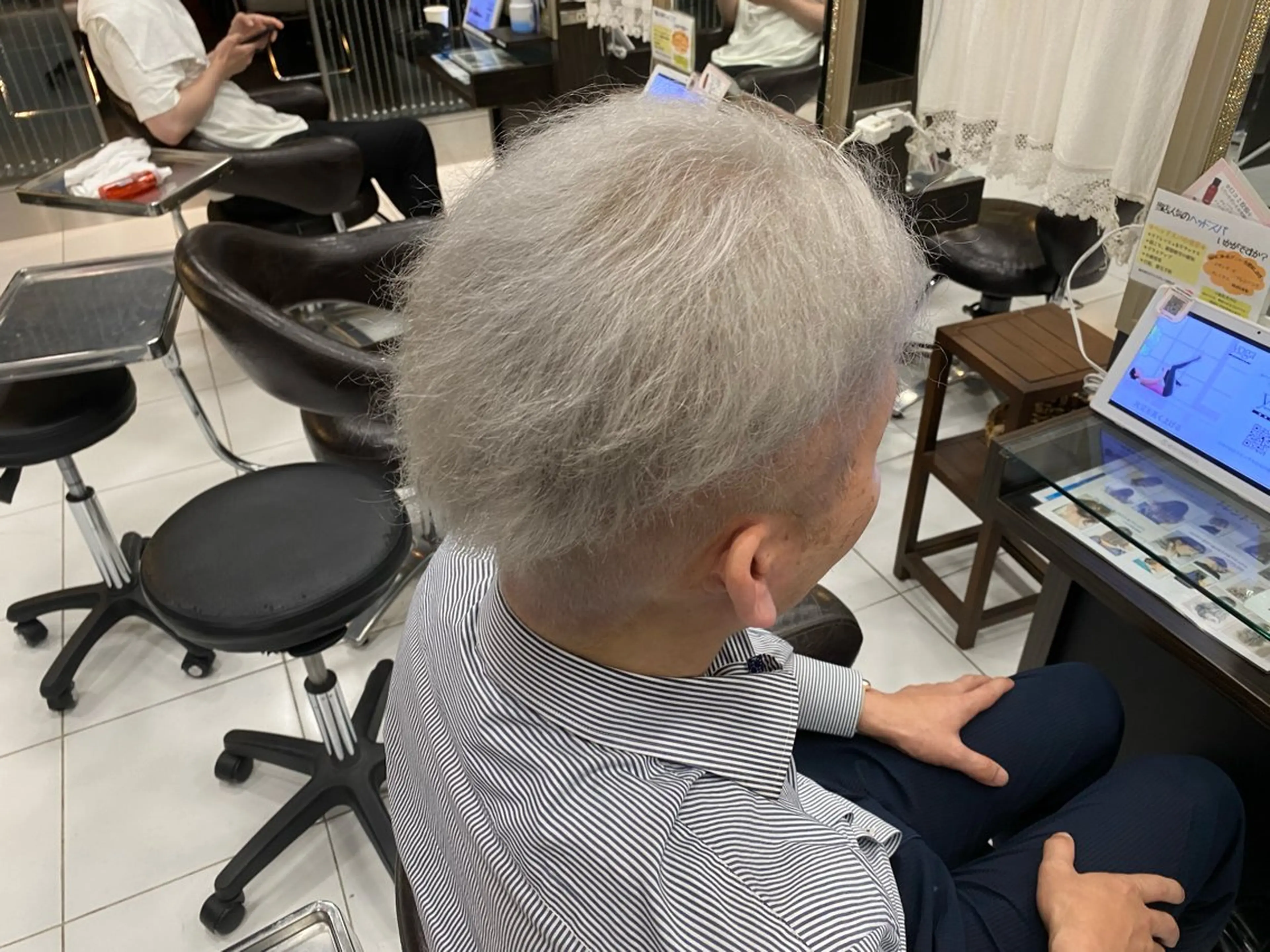 カラー メンズ ヘアカラー トリートメント ホワイト/店長/カラ ー講師/錦糸町/岩崎のヘアスタイル