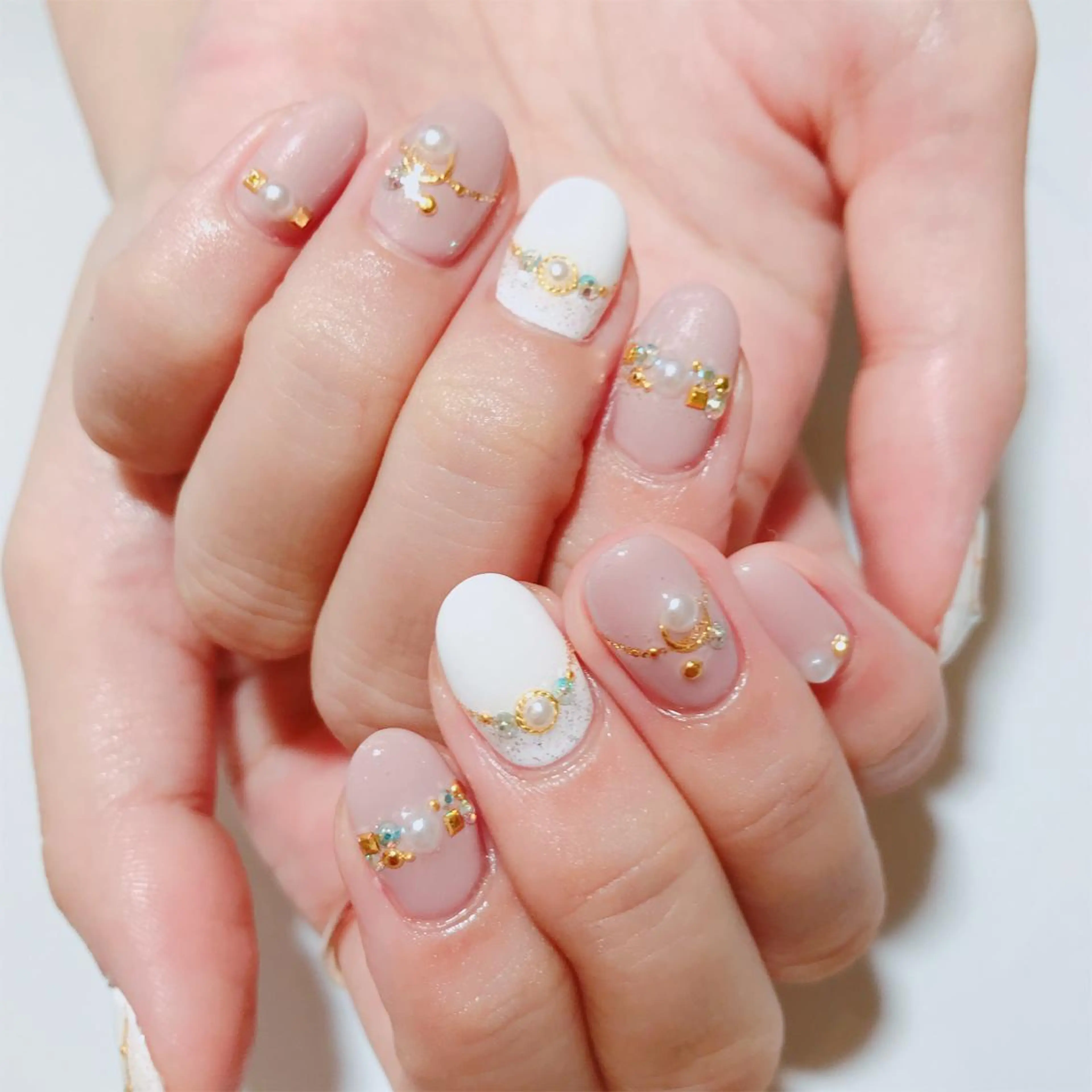 ネイル みよし市 nail salon*pomnal.co所属・Shimada Harukaのネイルデザイン
