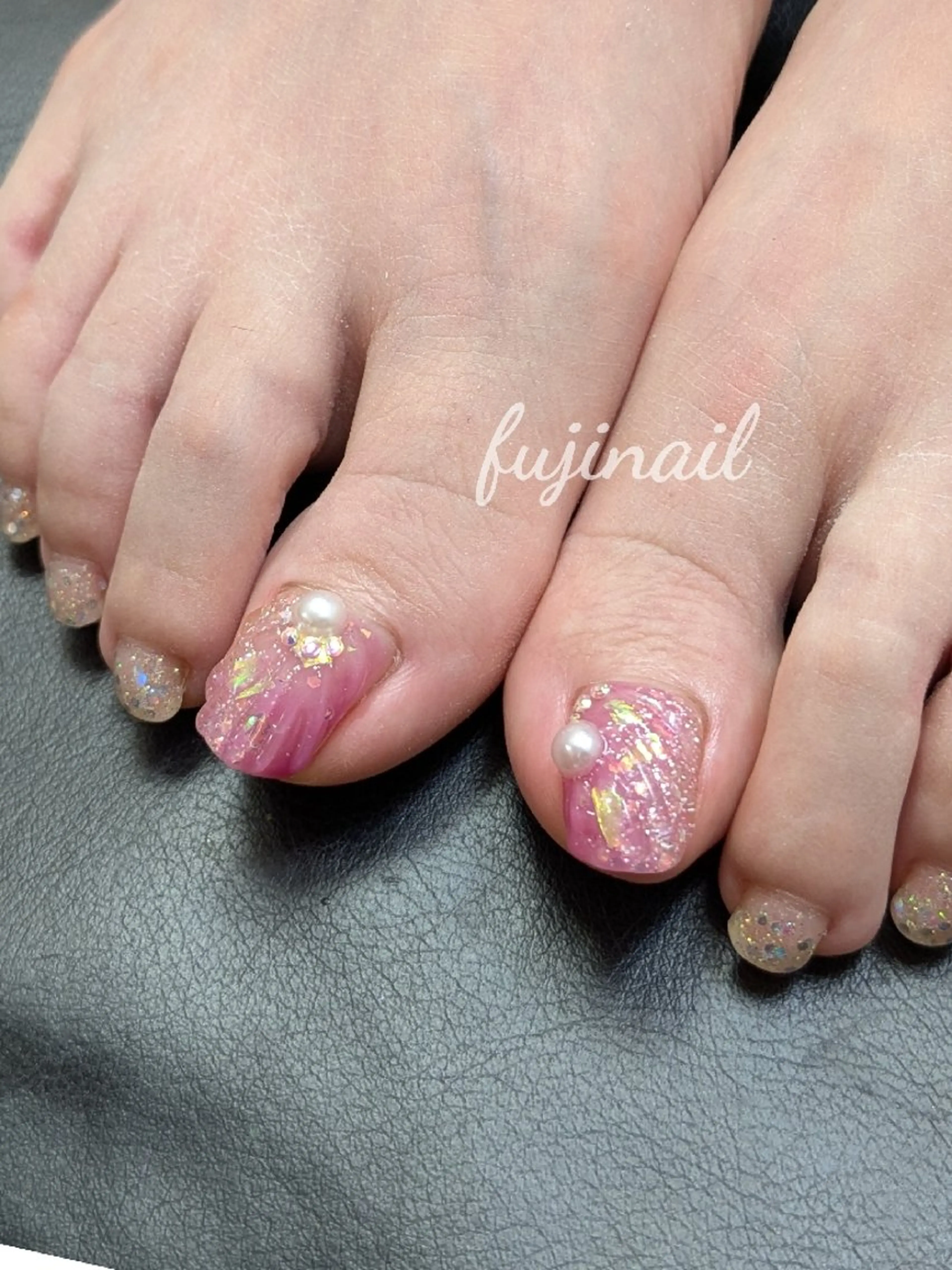 ネイル fujinail(バーバーフジノ)所属・藤野 智美のネイルデザイン