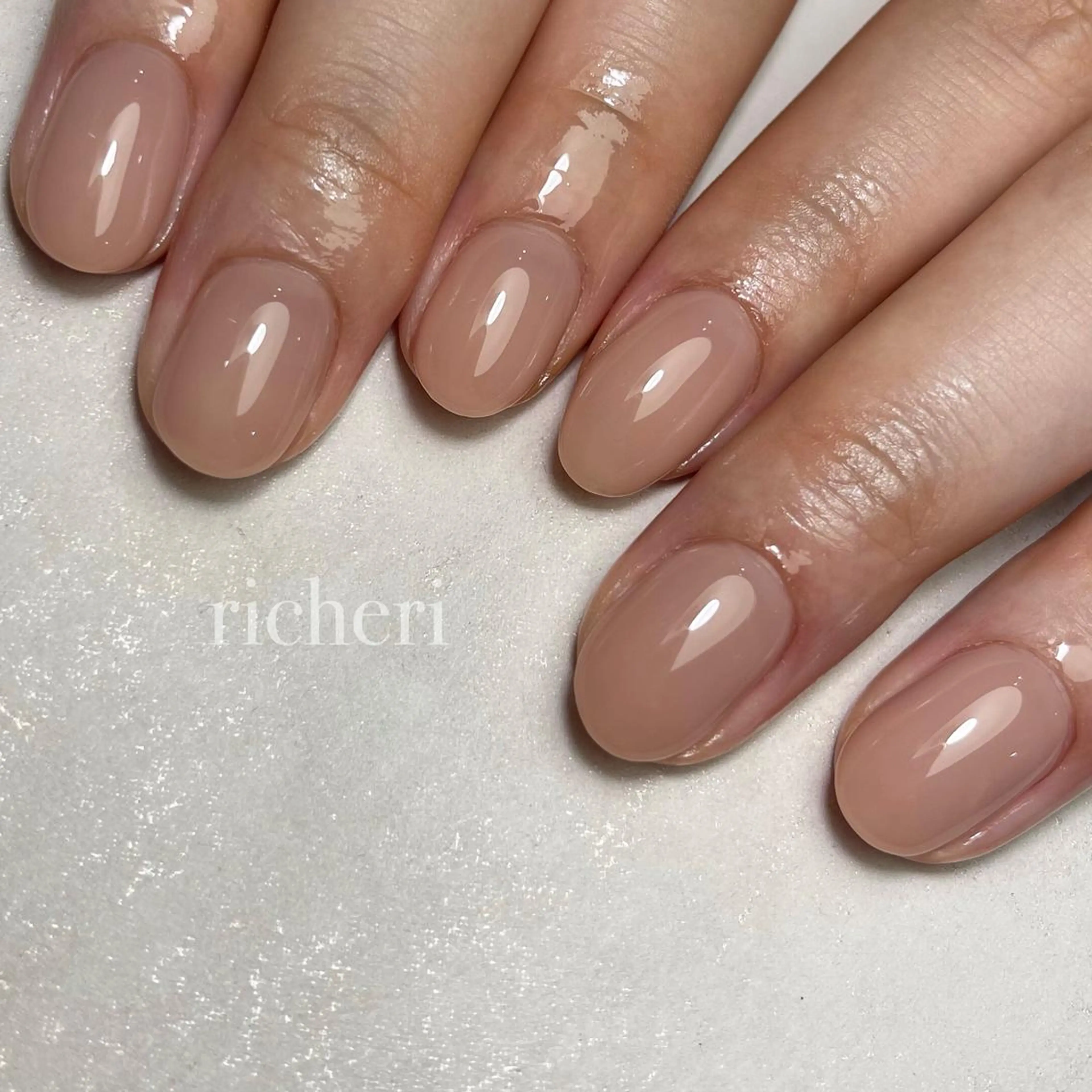 ミディアム ネイル ハンドネイル richeri beautyのエステ・リラクイメージ