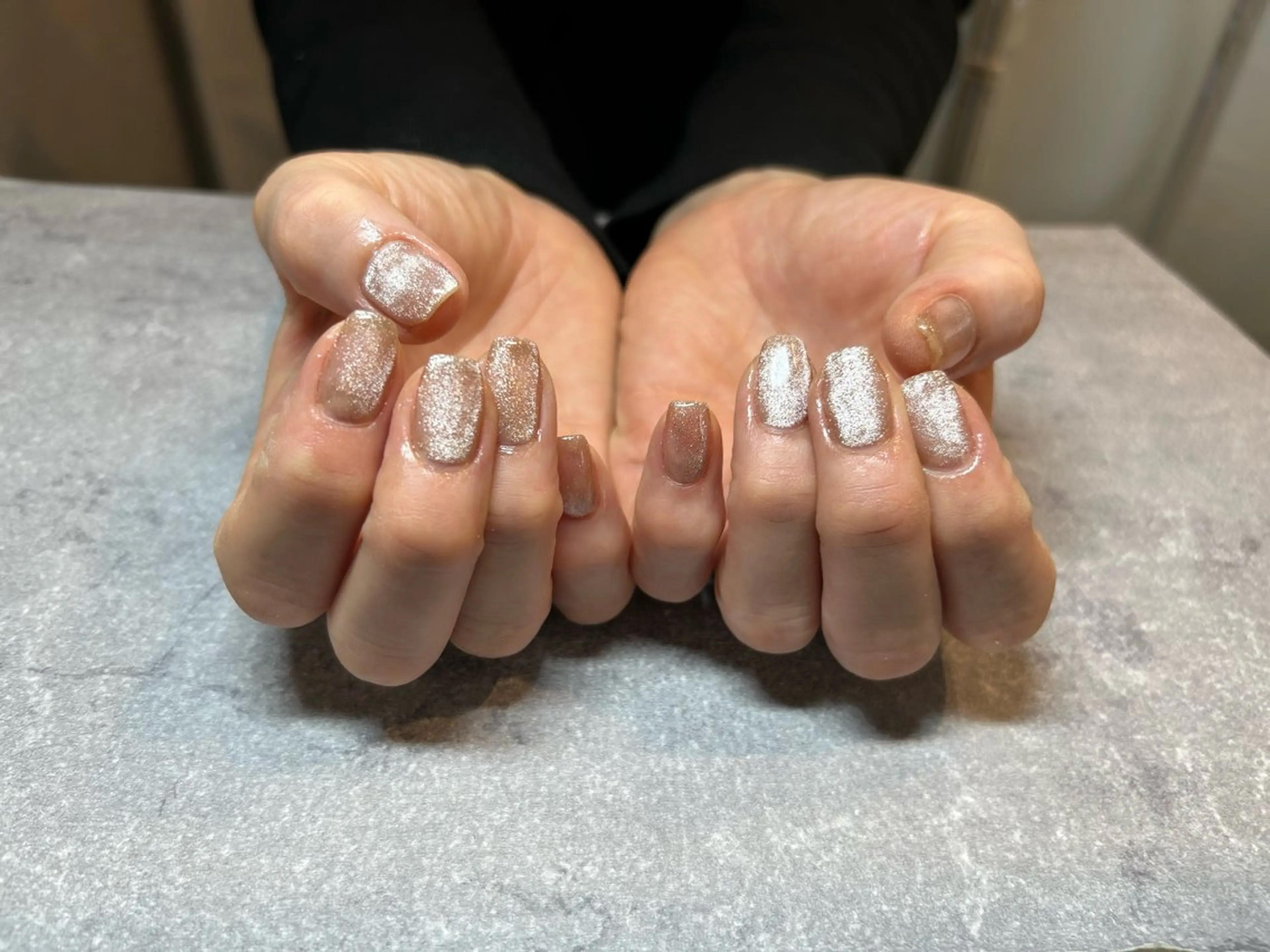 ネイル マグネットネイル AYANI TOMOKOのネイルデザイン