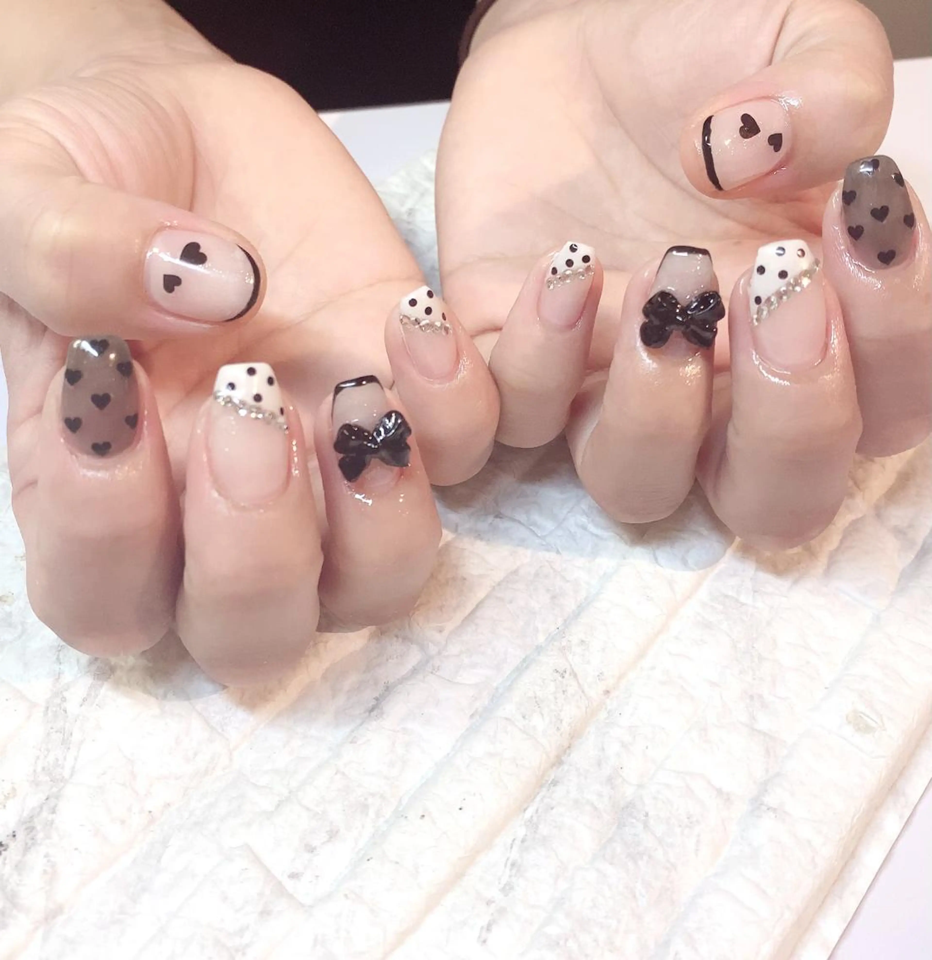 ネイル 持ち込み リボン yochi nailのネイルデザイン