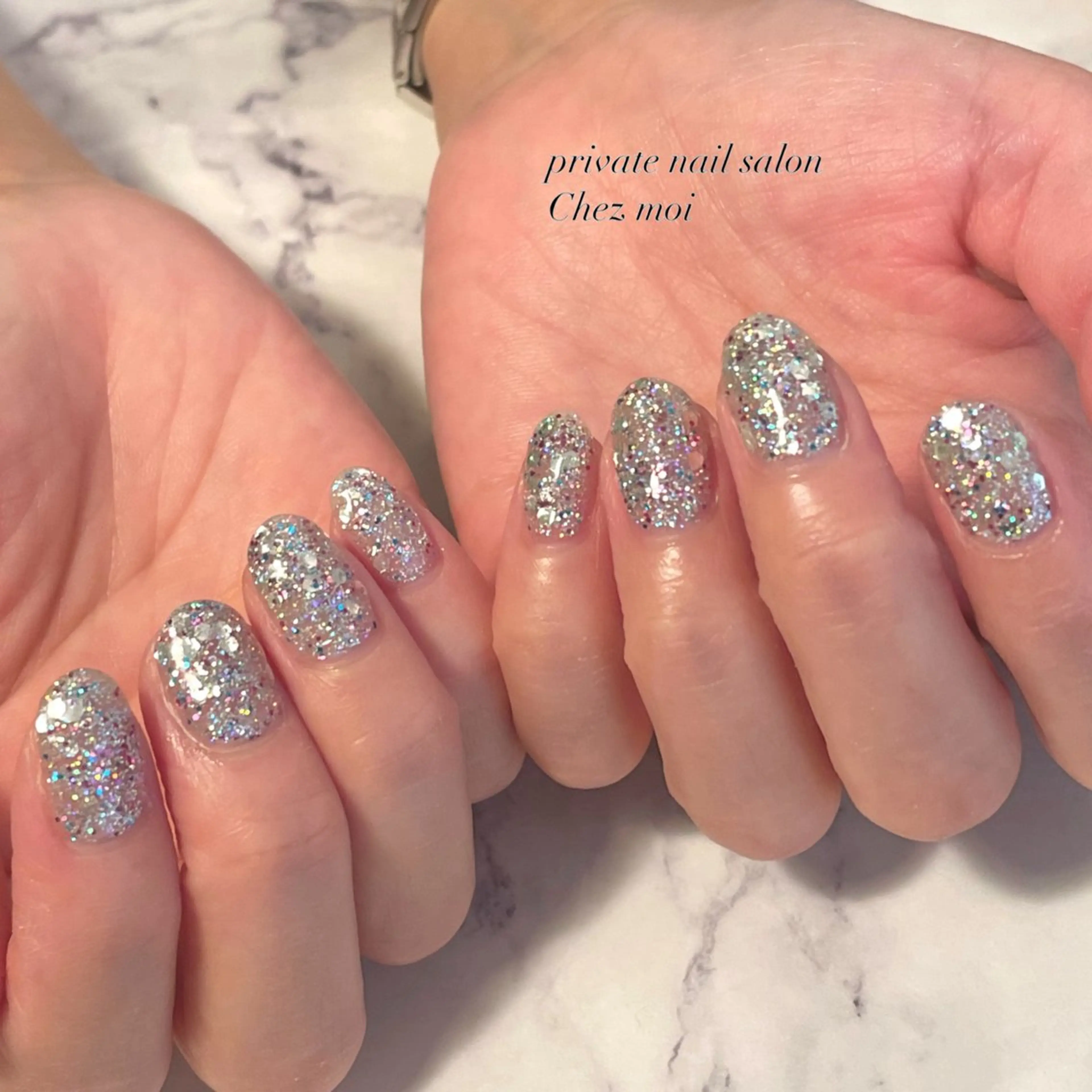 ネイル キラキラネイル ワンカラーネイル KOMINE TOMOKOのネイルデザイン