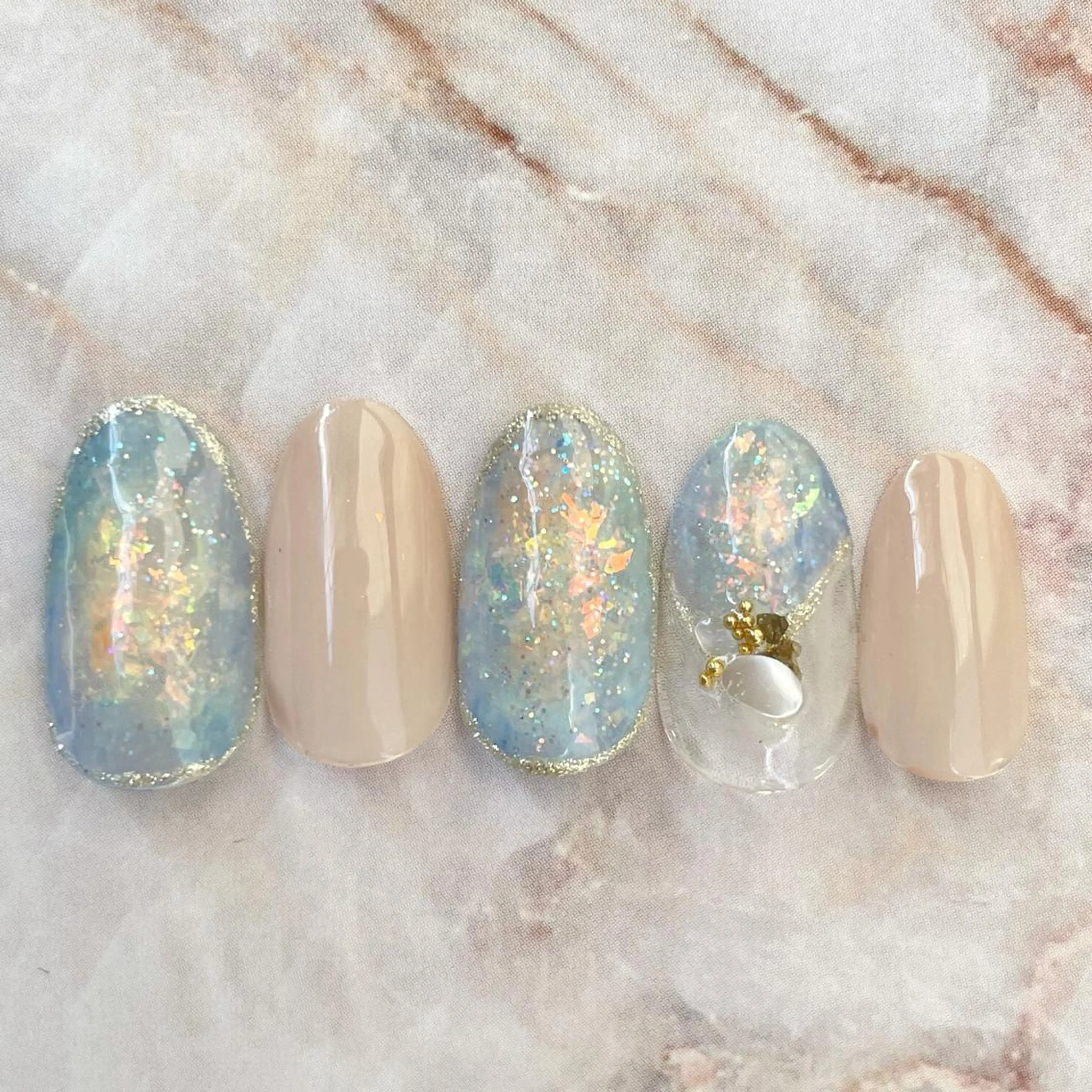 ミディアム Lety total beautyのネイルデザイン