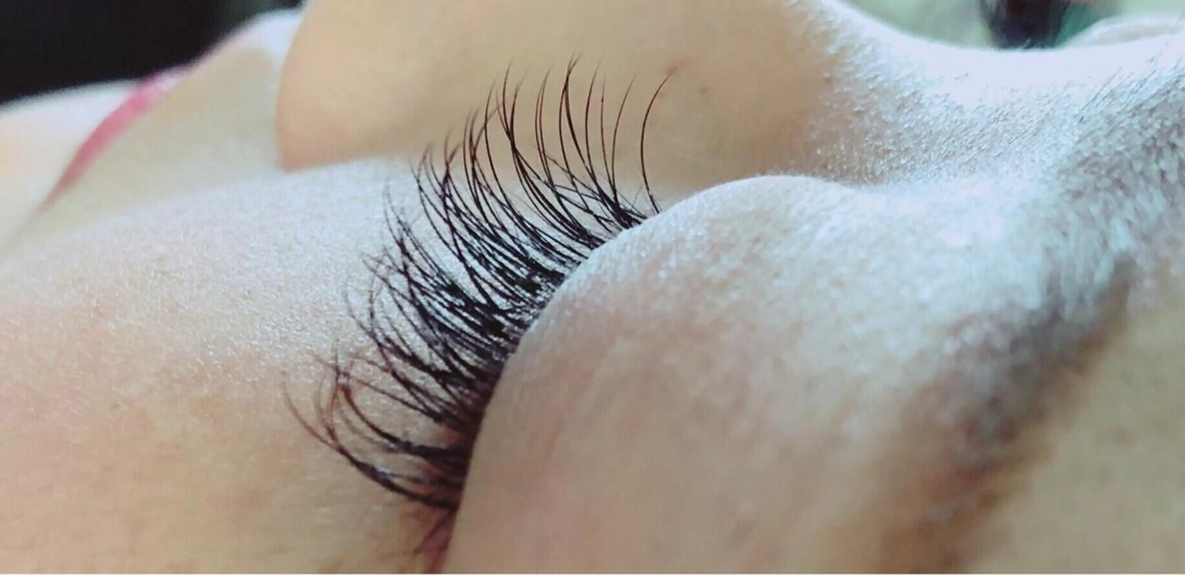 マツエク・マツパ 万都里 MATSURIのヘアスタイル