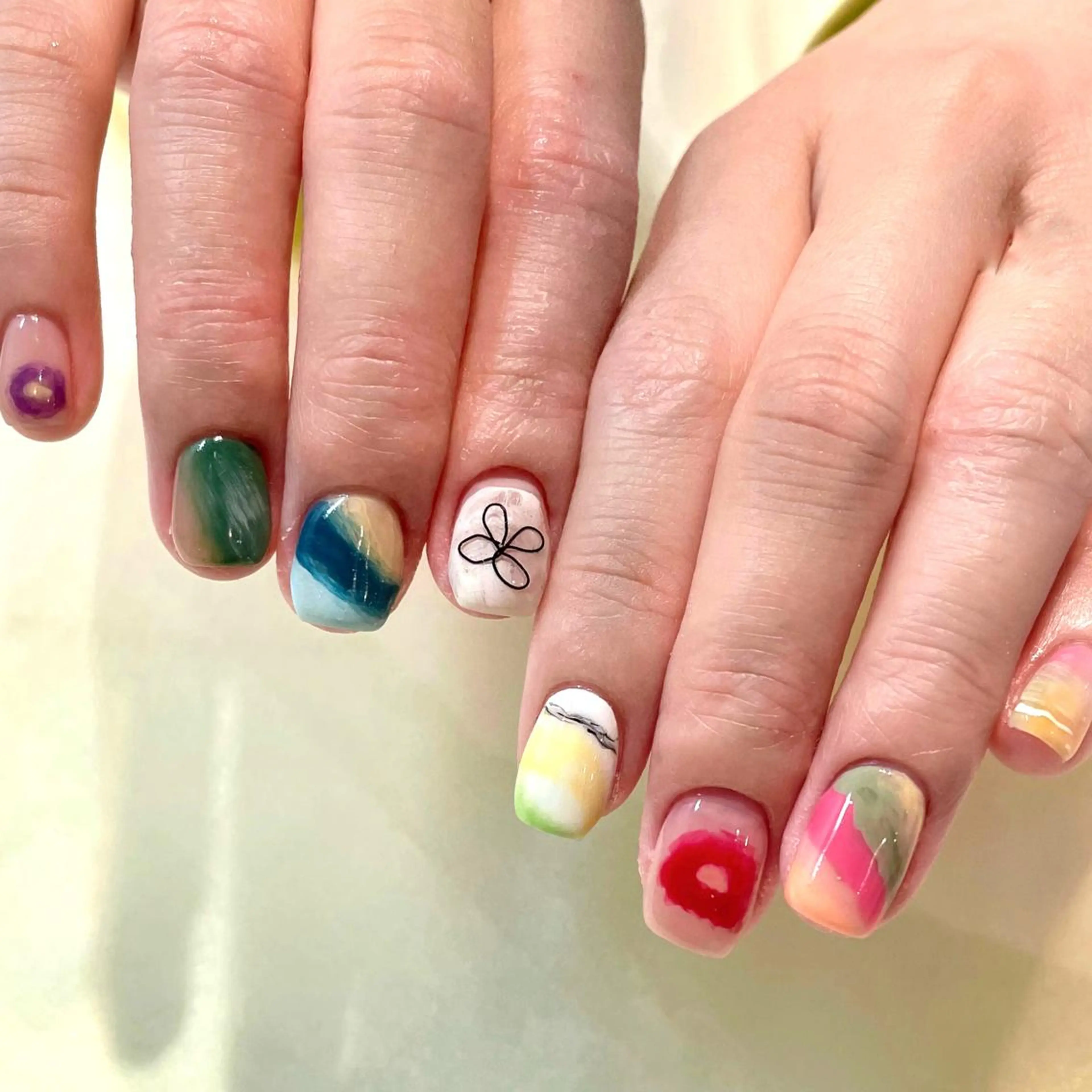 ネイル ハンドネイル 新井 ひなののネイルデザイン