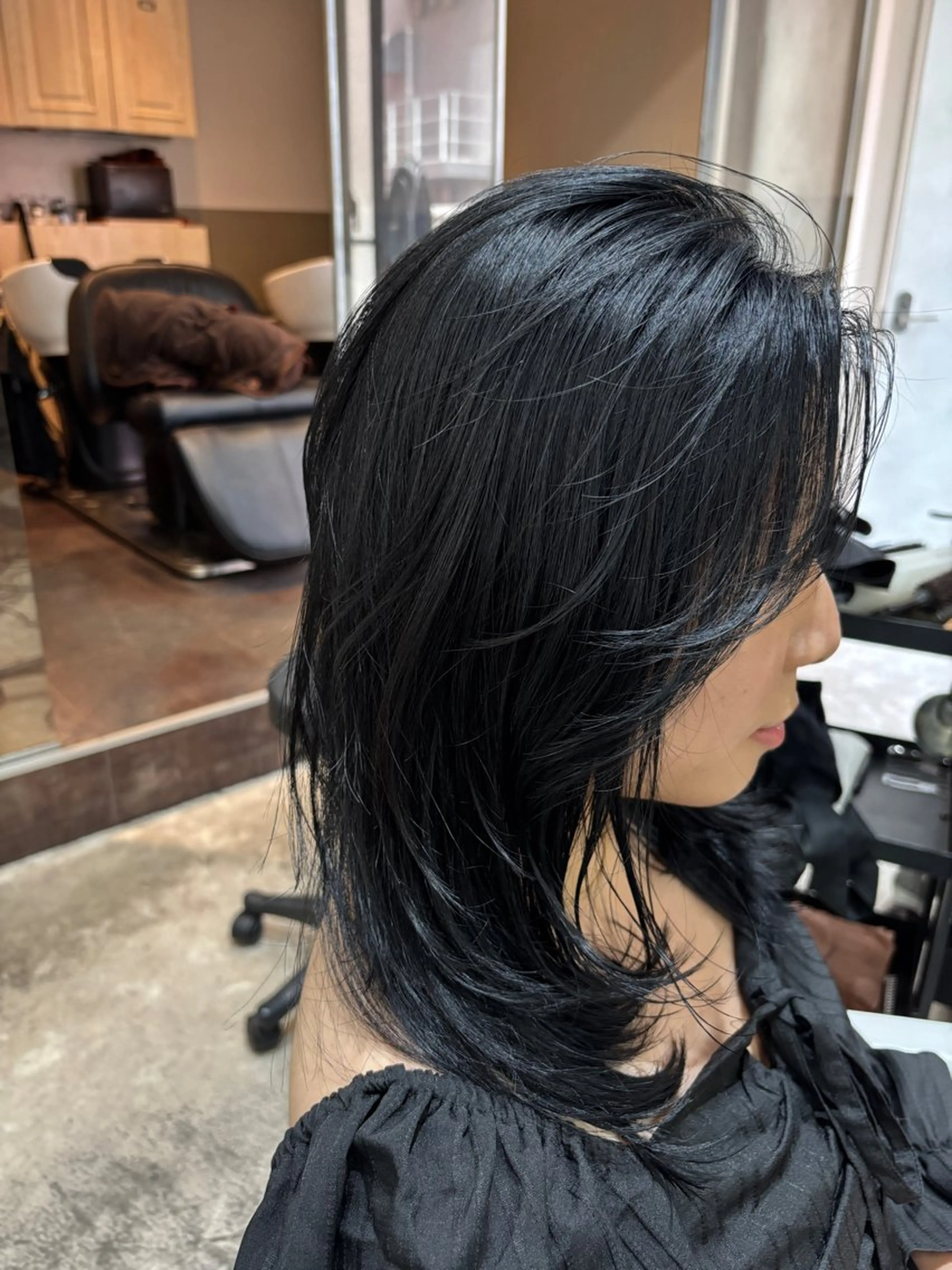 セミロング カット コトネ🫧 韓国風レイヤーカットのヘアスタイル