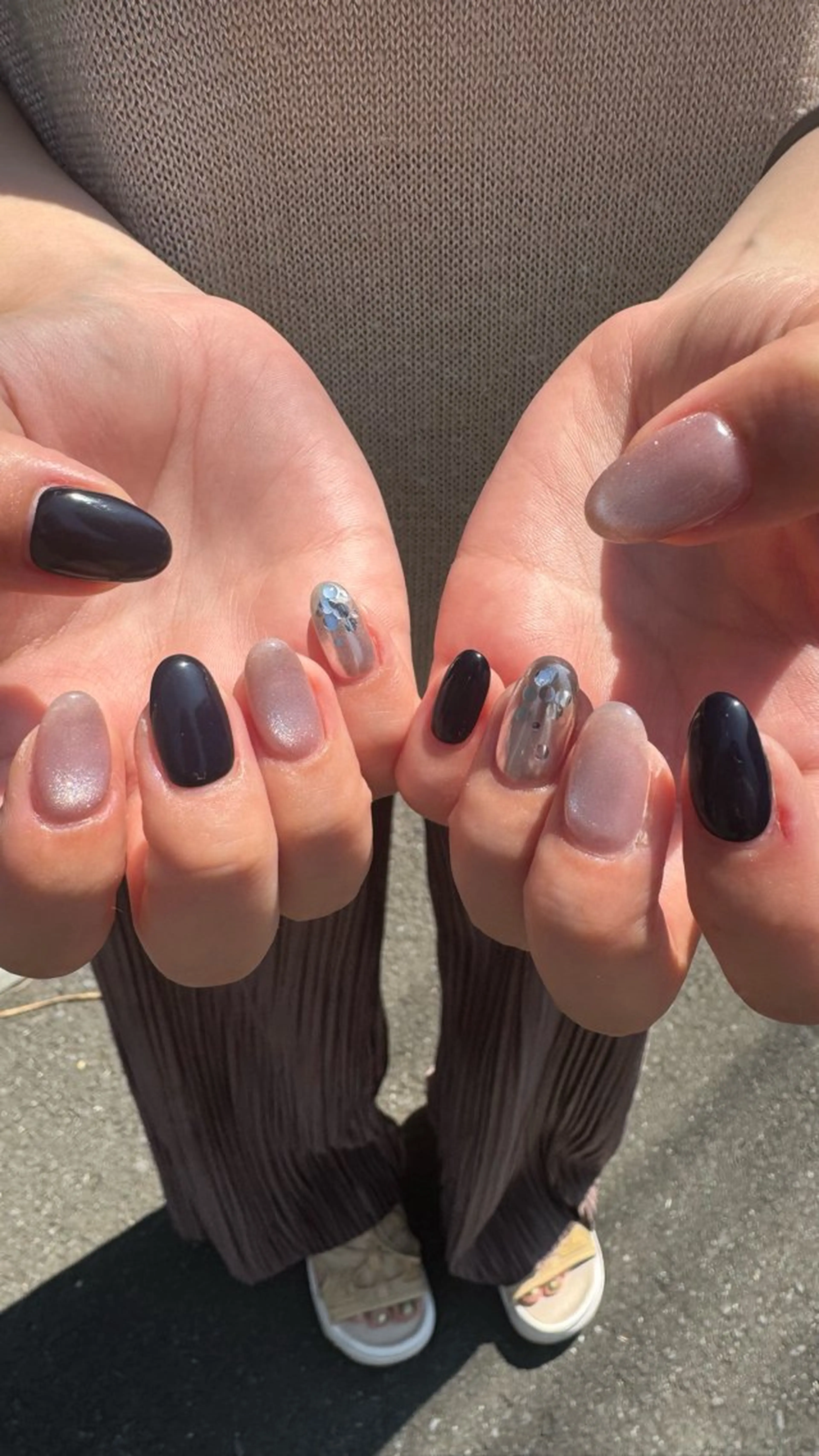 ネイル フラッシュネイル ホログラムネイル 韓国ネイル レース ラメ(グリッター) ハンドネイル MH_ Nailのネイルデザイン