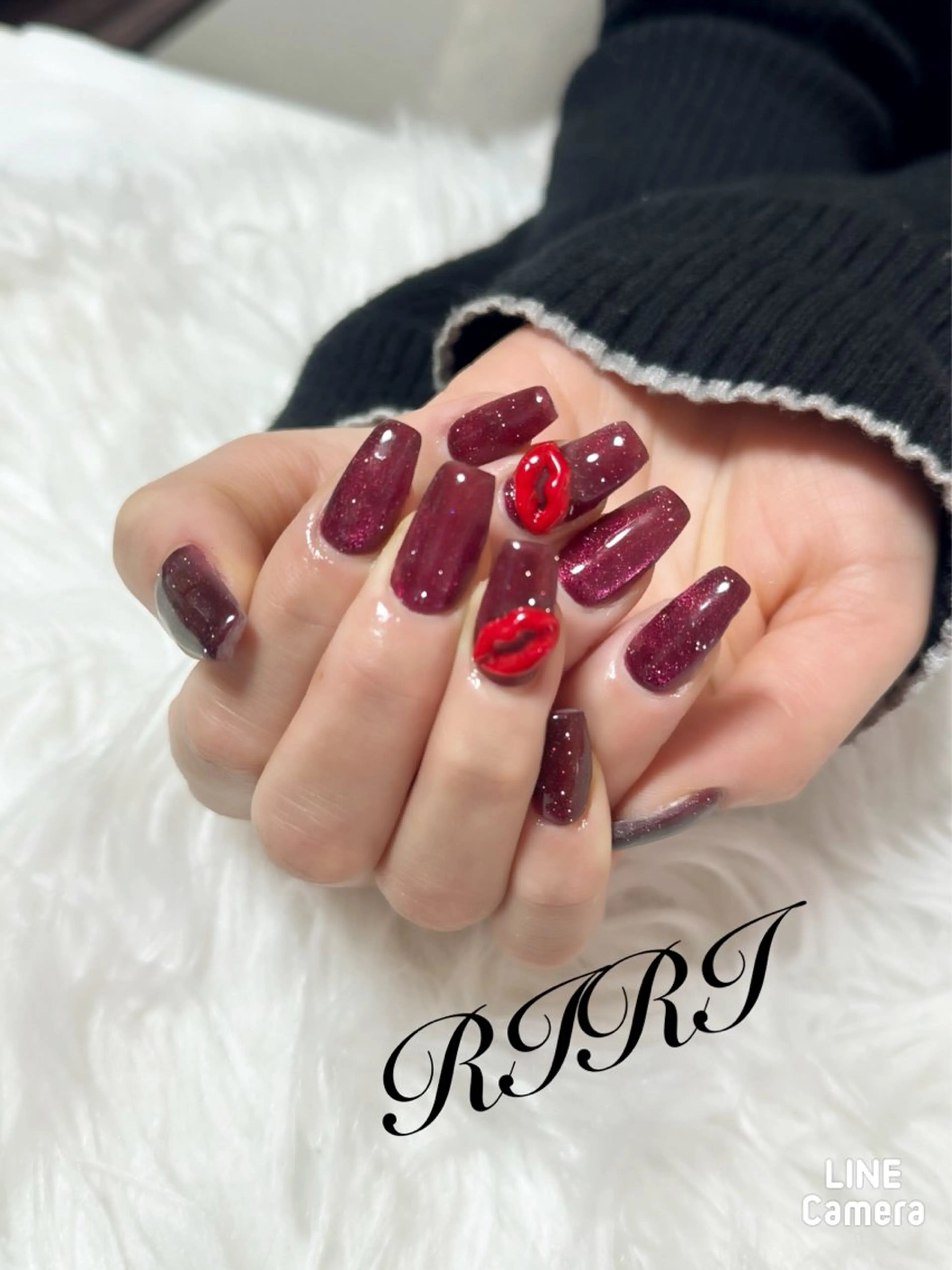 ネイル ジェルネイル キラキラネイル マグネットネイル ピンク ショートネイル ハンドネイル riri オーナーのネイルデザイン