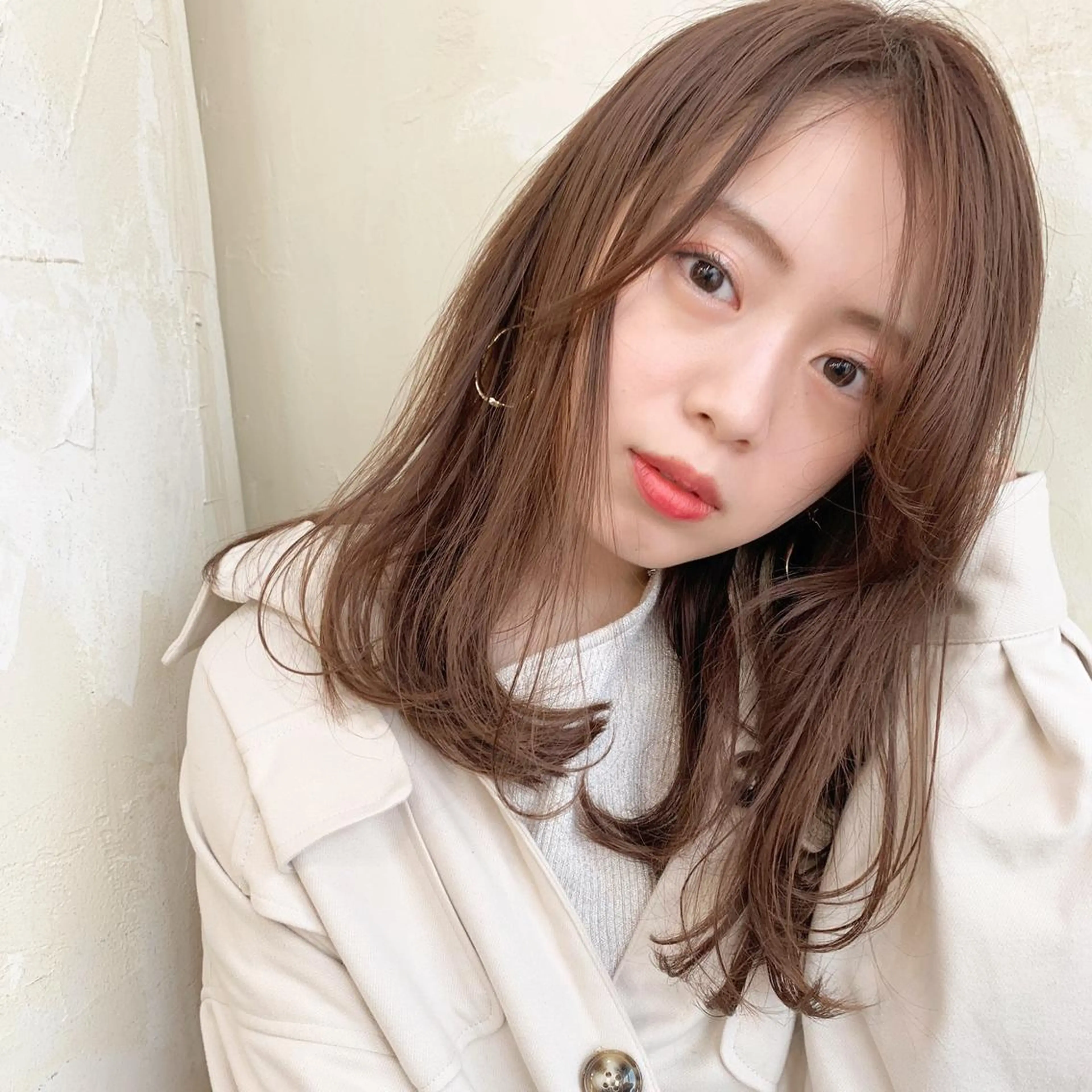 セミロング カラー ベージュカラー フォギーベージュ うざバング 髪質改善カラー☆ ヘアアレンジmiyuのヘアスタイル