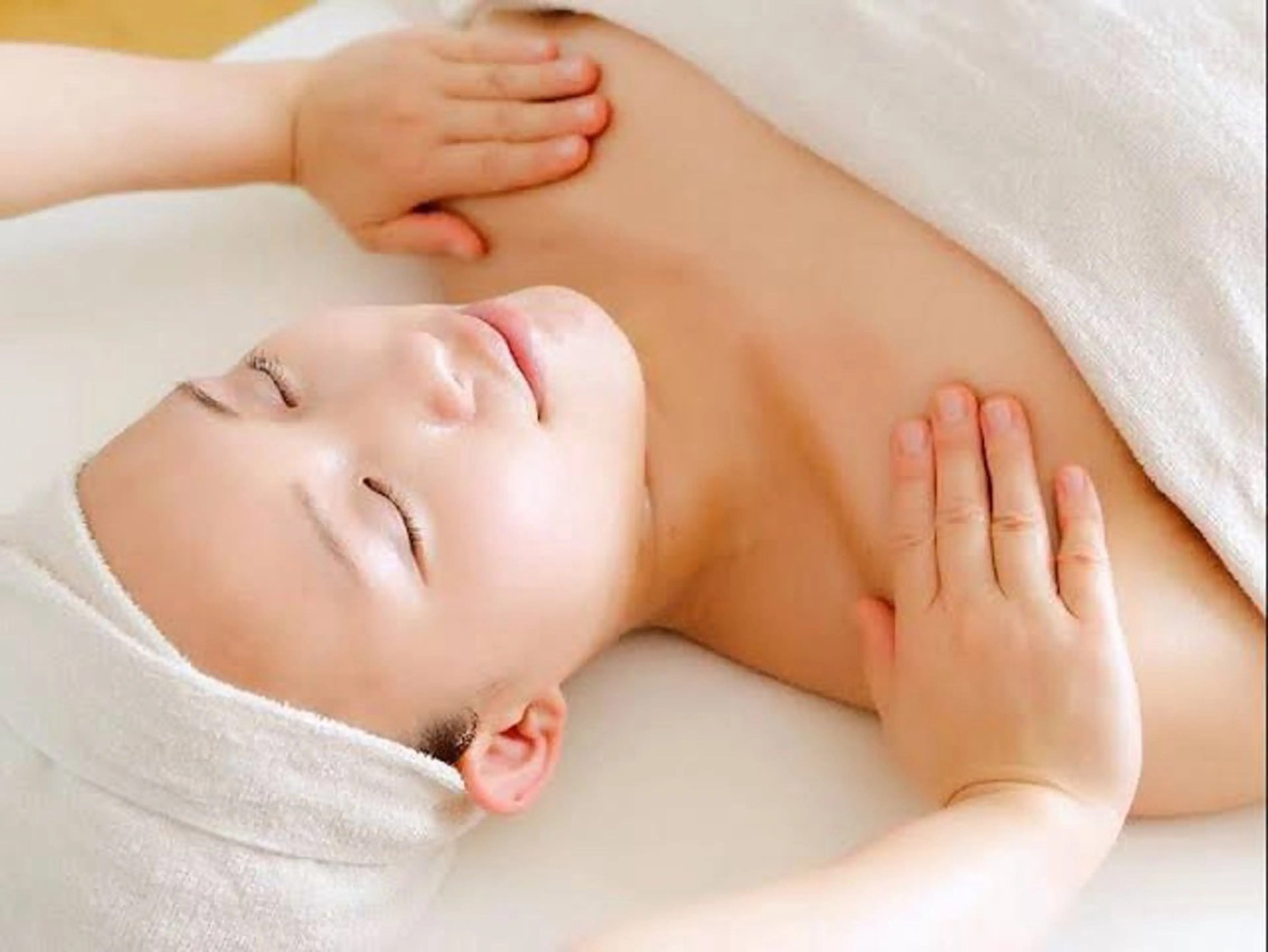 【よもぎ蒸しセットmenu🧖‍♀️💚】ハーブブレンド+デコルテマッサージ（15分）の写真