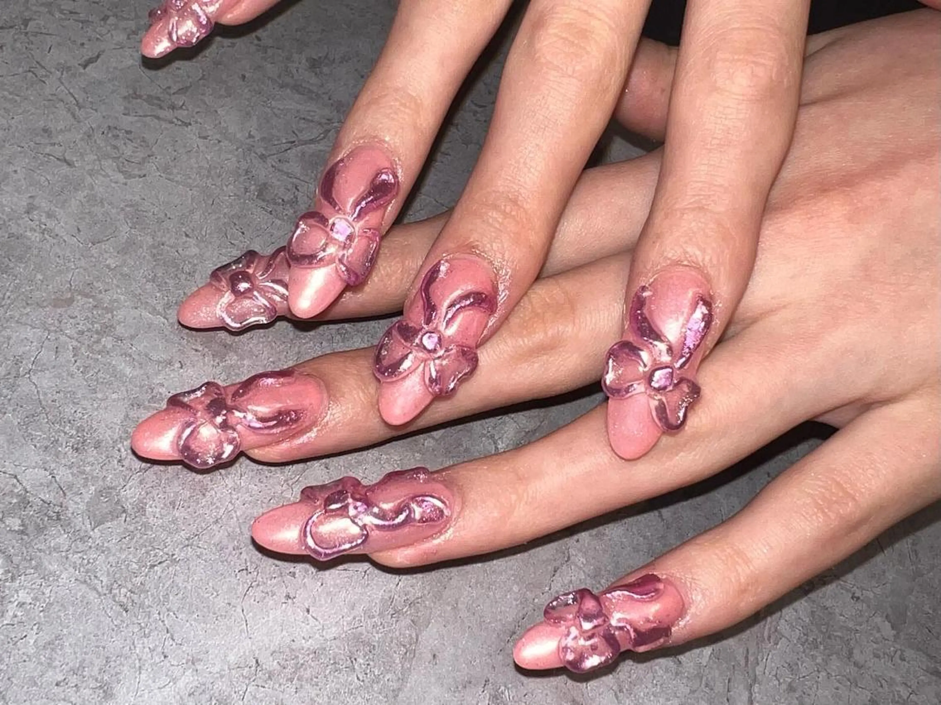 ロング ハンドネイル ハンドケア ONIKA Nail 青山通り店所属・ONIKA Nail 表参道A4徒歩2分のネイルデザイン