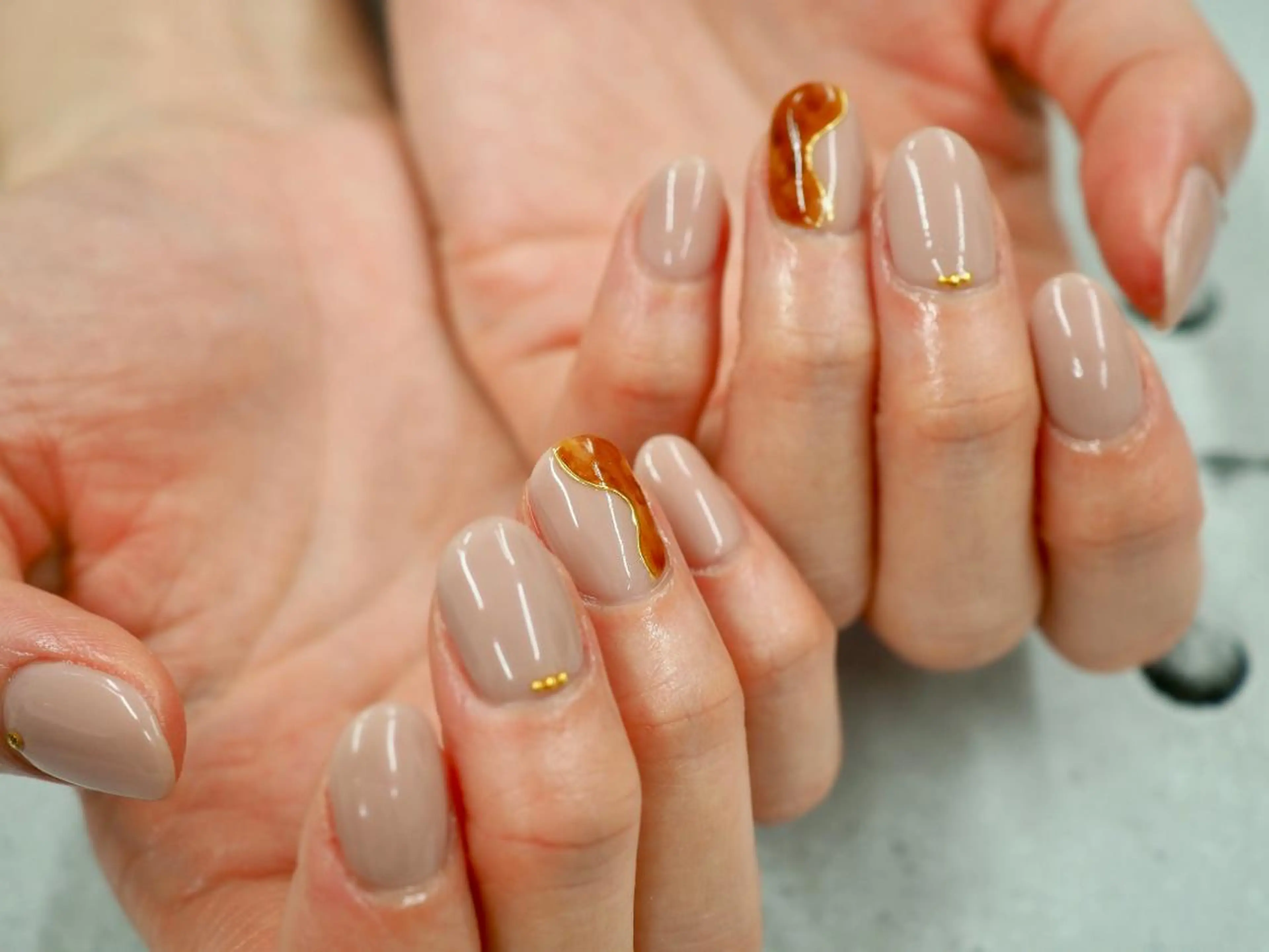 ネイル アートネイル ストーンネイル Glück...所属・kanai miwaのネイルデザイン