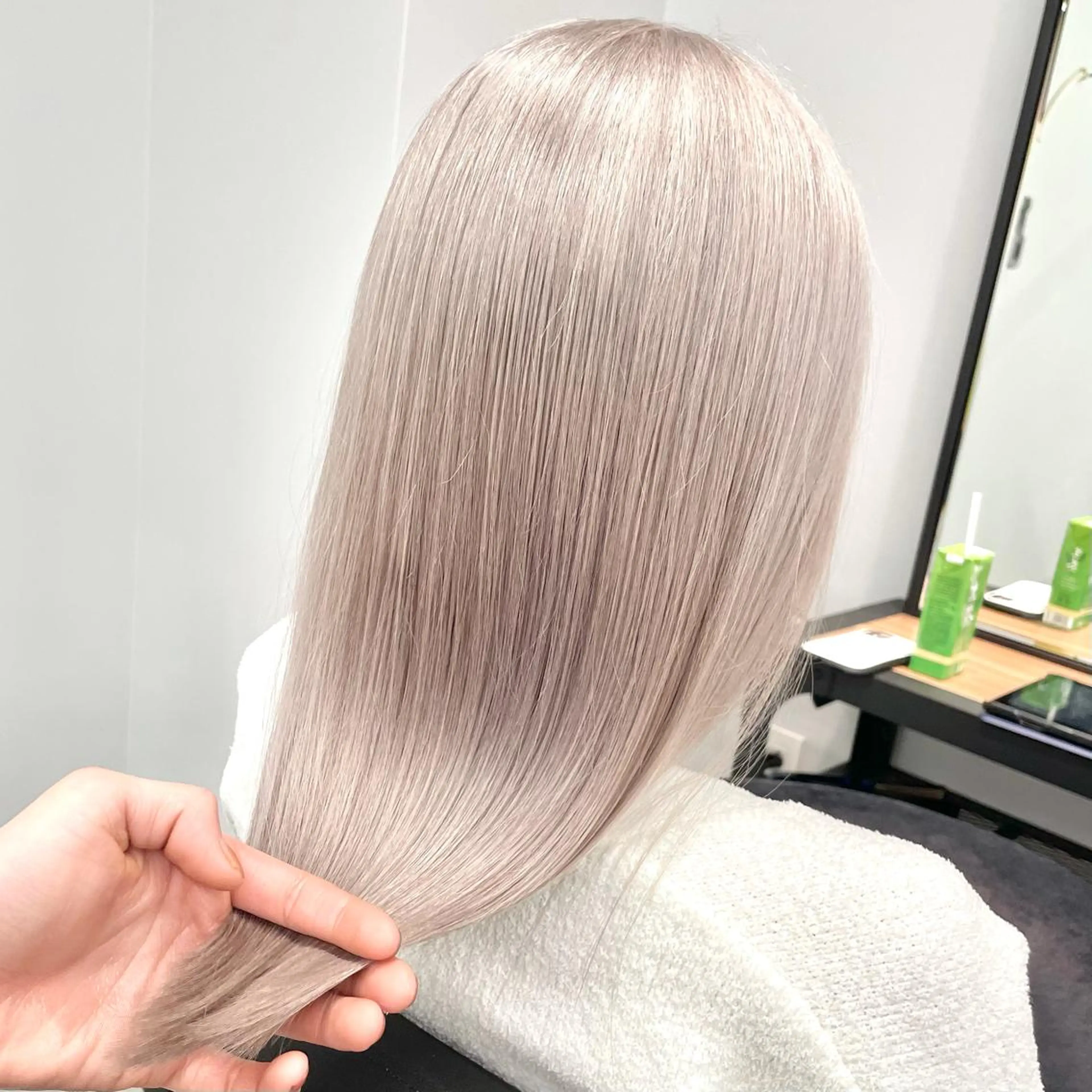 ロング カラー ハイトーンカラー ヘアカラー トリートメント MiL所属・✨ハイトーン✨ 濱田知孝のヘアスタイル