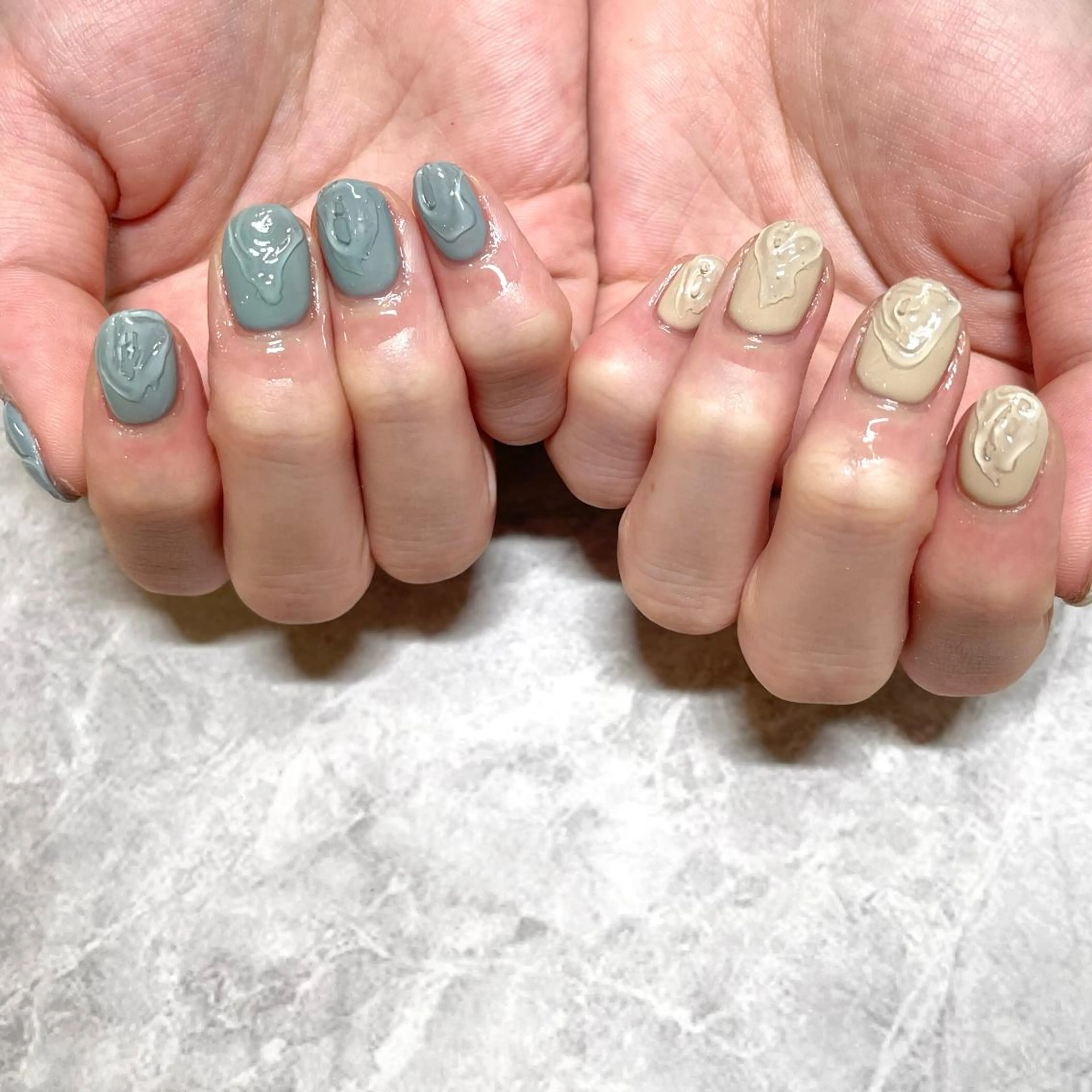 ネイル ニュアンスネイル ぷっくりネイル ハンドネイル 大山 楓花のネイルデザイン