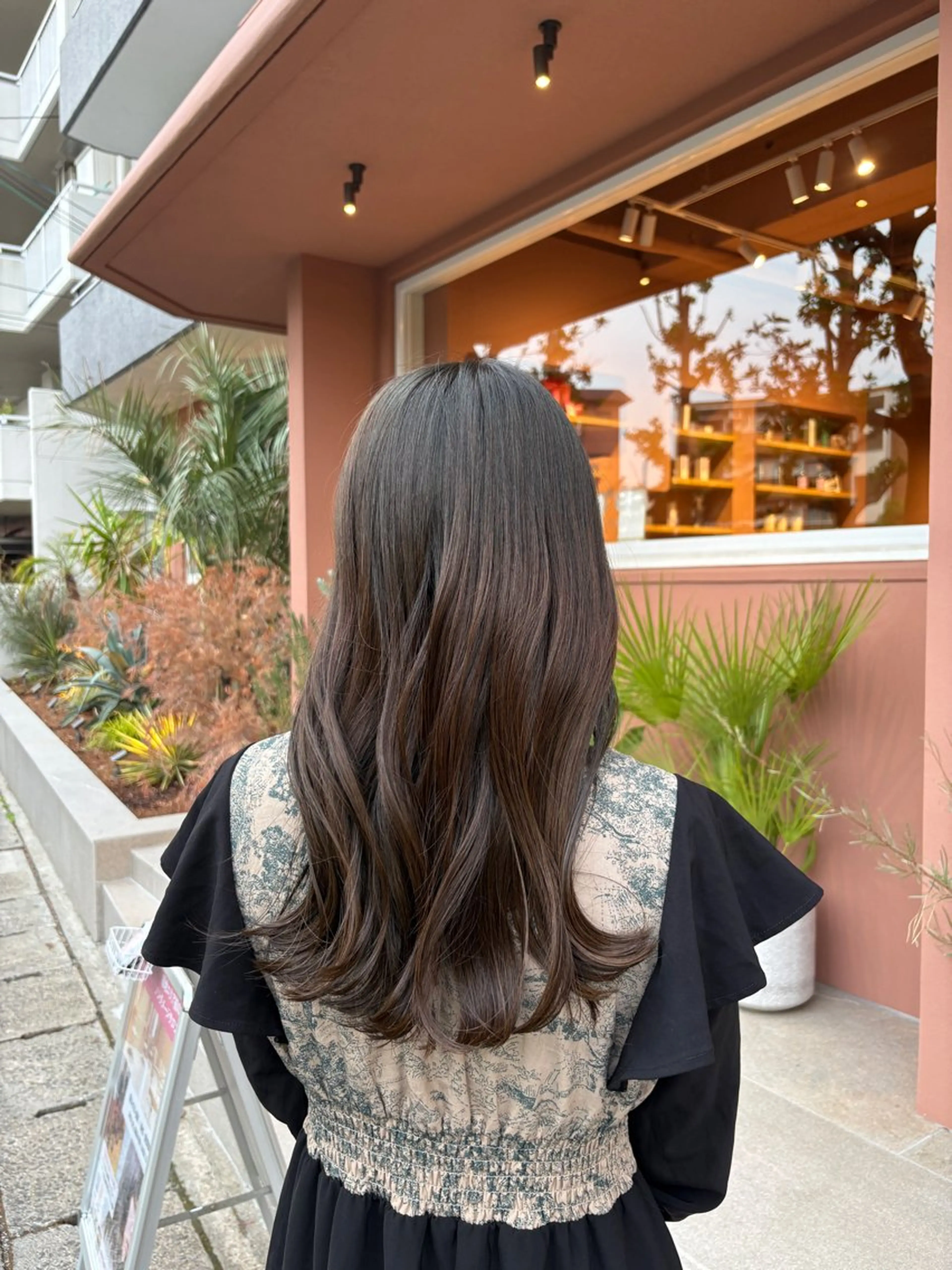 ロング カラー Inity心斎橋/ クルミのヘアスタイル