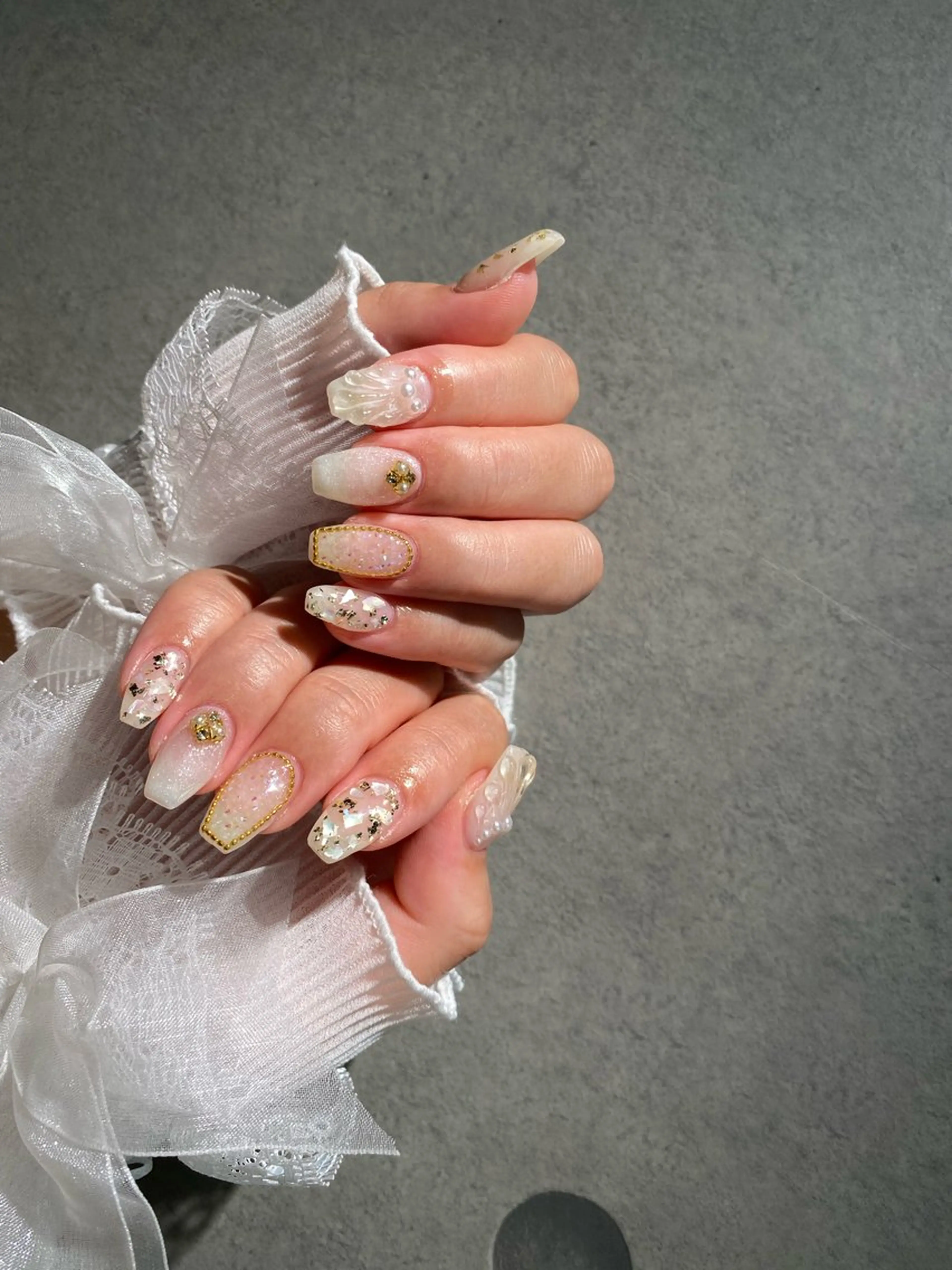 ネイル I-nailロング /ワンホン/キラキラのネイルデザイン