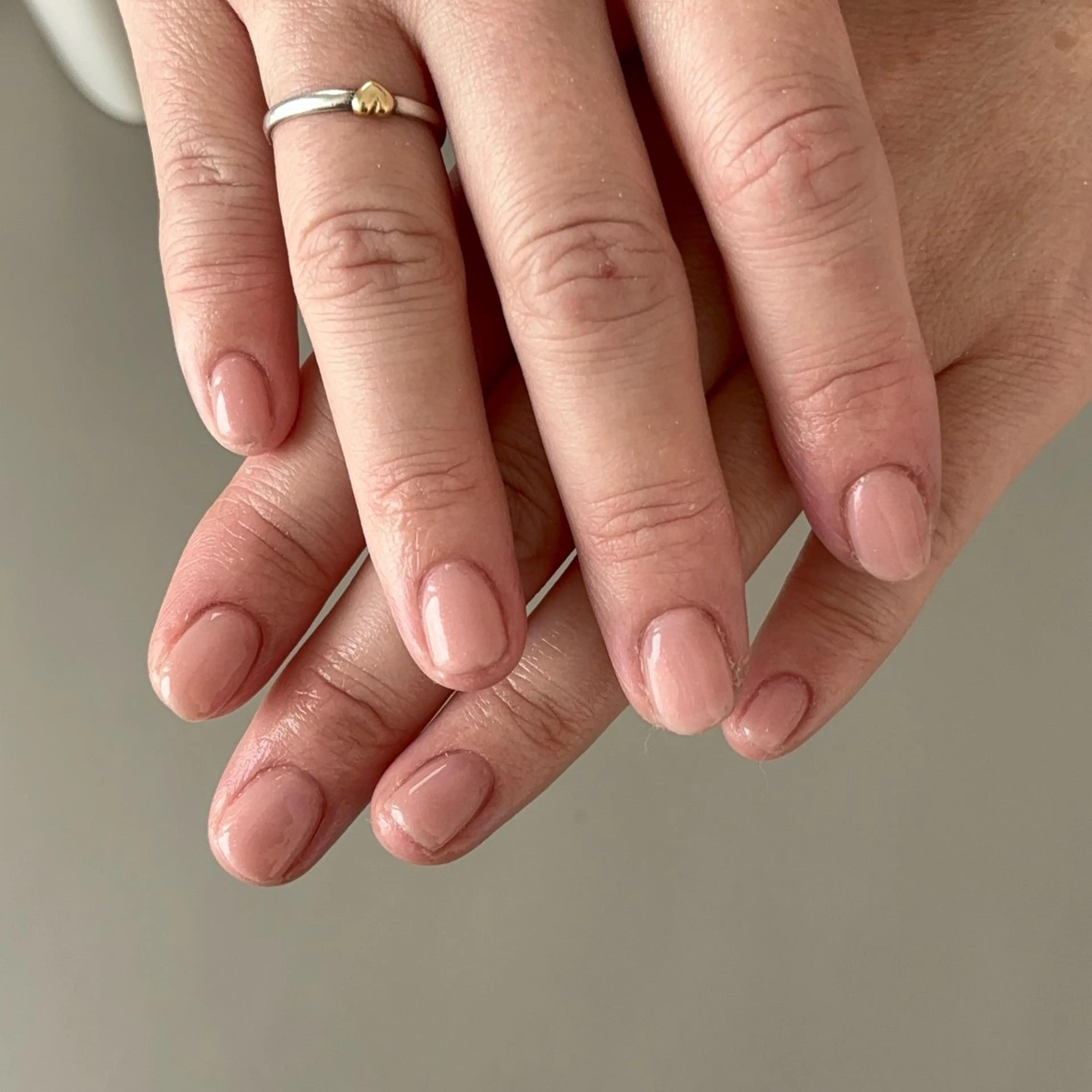 ネイル フレンチネイル キラキラネイル 韓国ネイル ミラーネイル ニュアンスネイル private salon zzz…のネイルデザイン