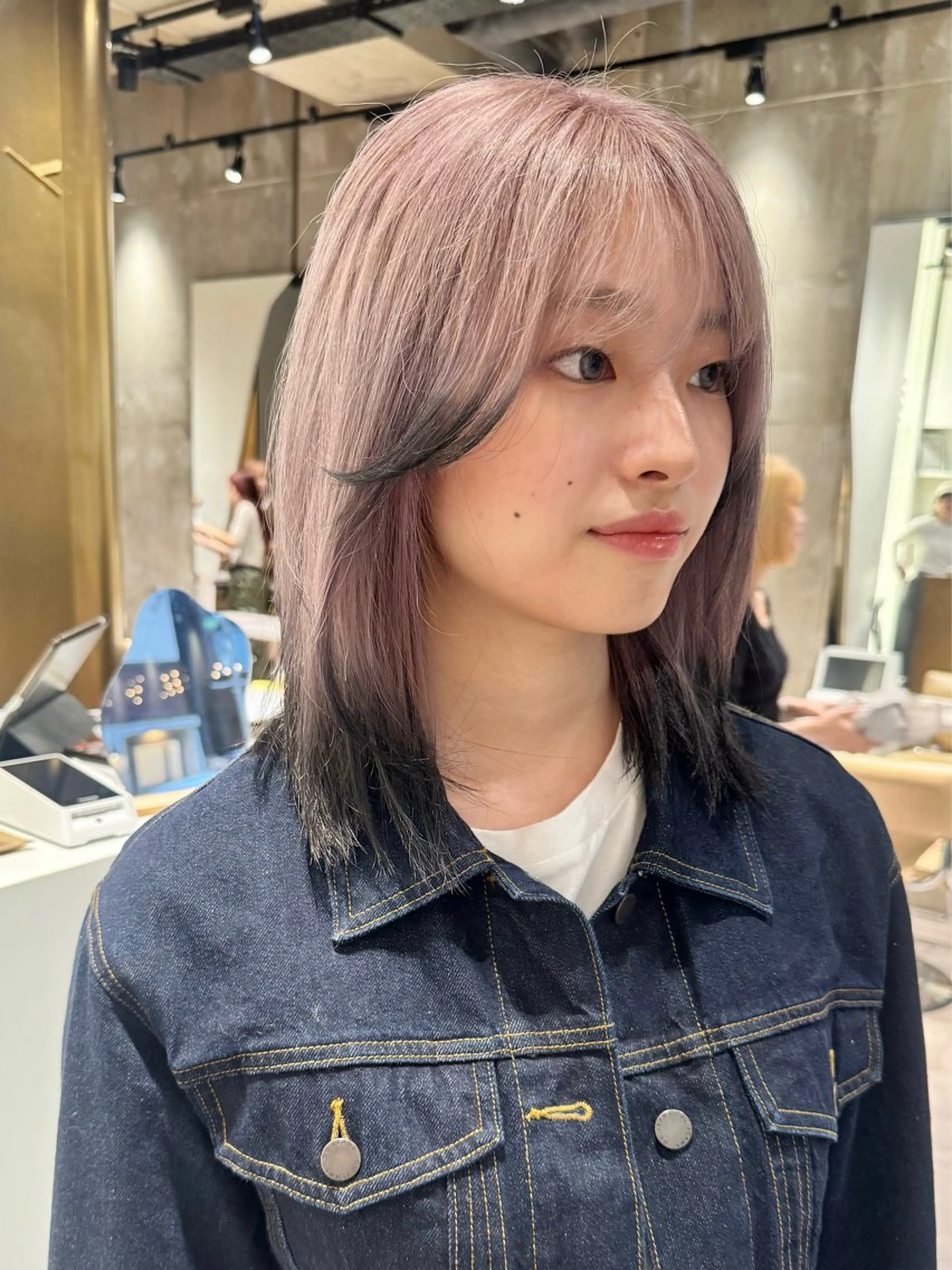 セミロング カラー カット ヘアカラー トリートメント 美髪矯正/ハイトーン 🪸🩰ヒナコのヘアスタイル