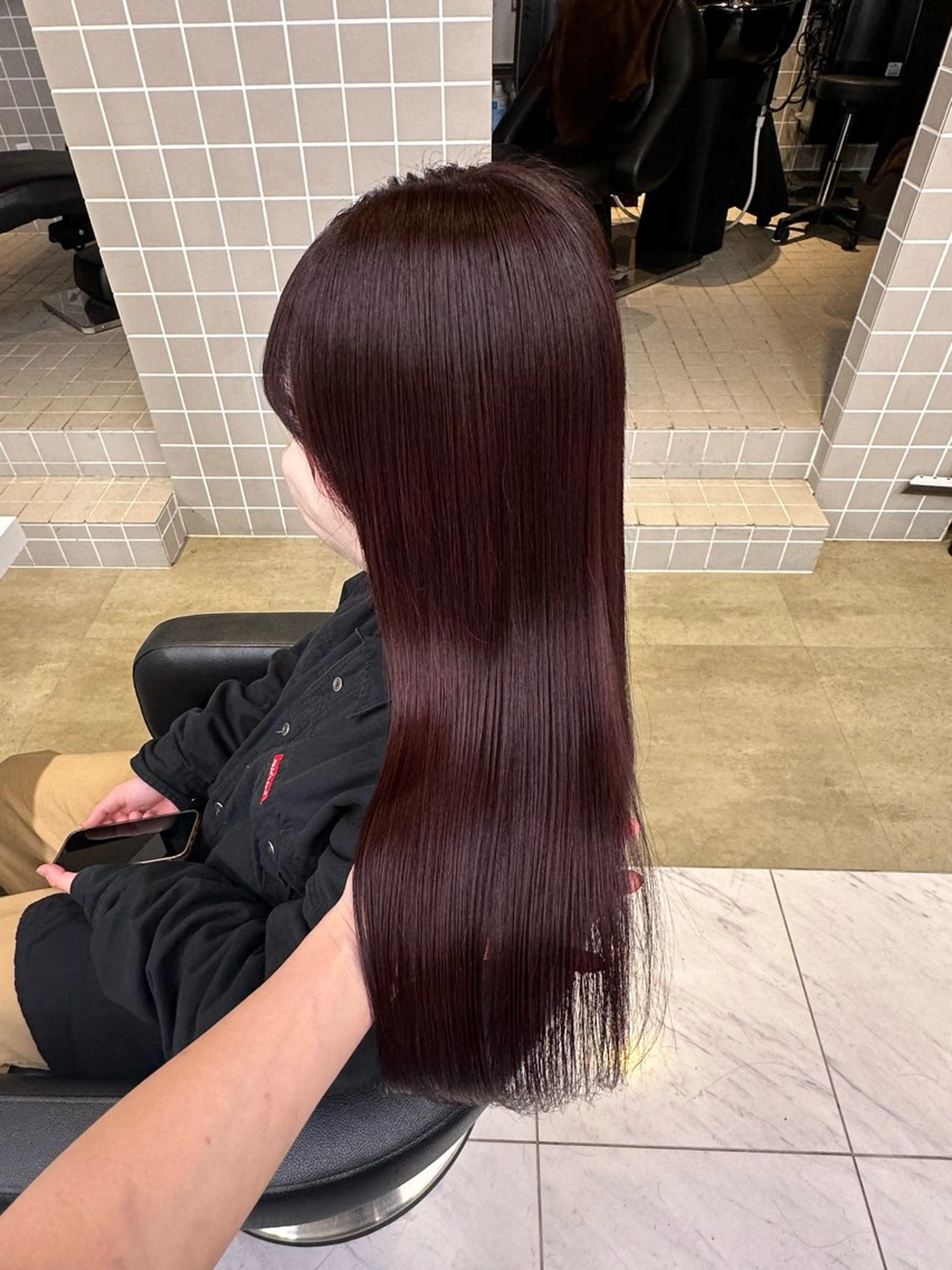 ロング カラー ベージュカラー 黒髪 ブリーチ ブルーカラー ブルーブラック ヘアカラー 🪞ハイトーン🪞 🤍waka🤍のヘアスタイル