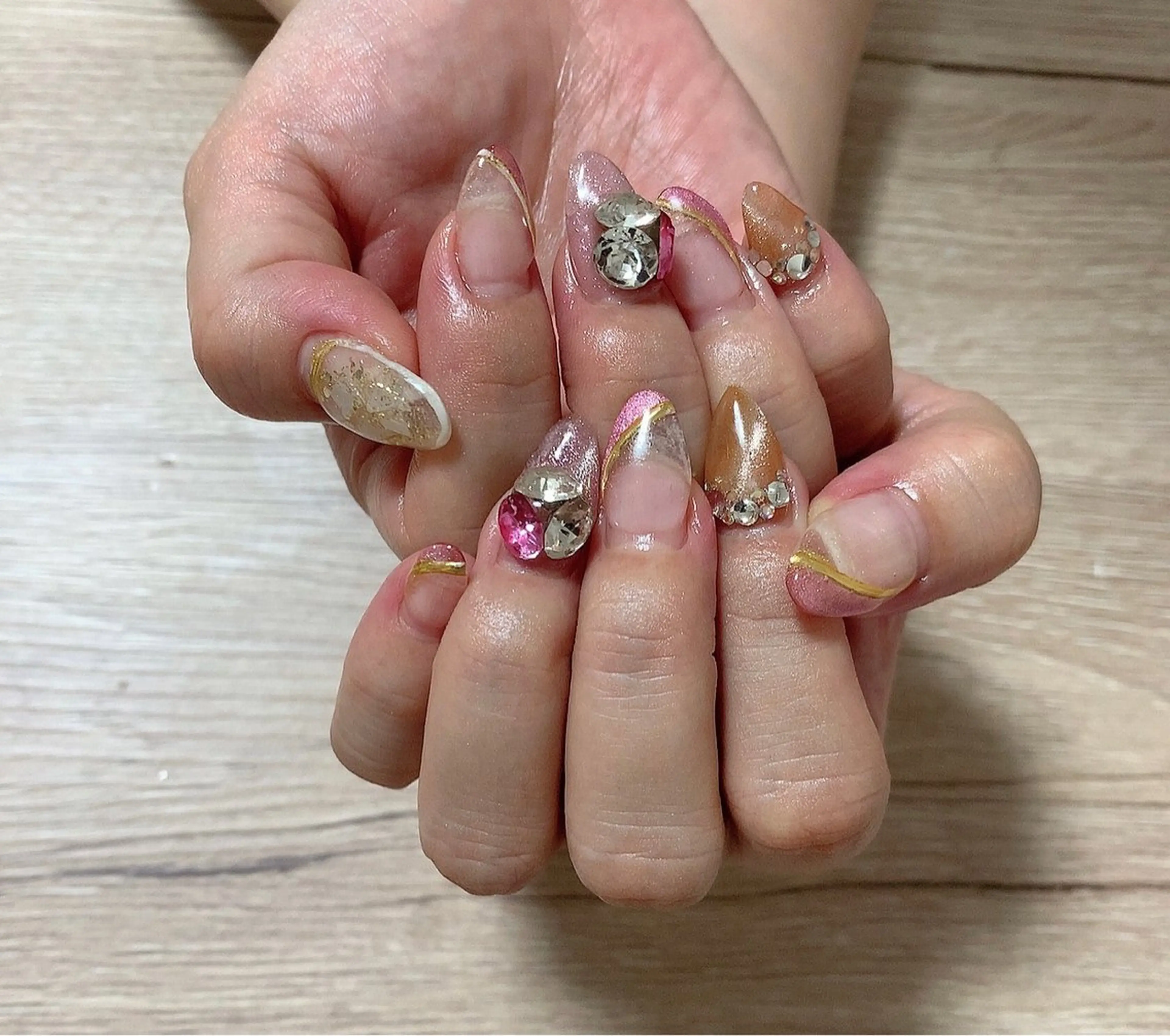 ネイル MINAMI nailsのネイルデザイン