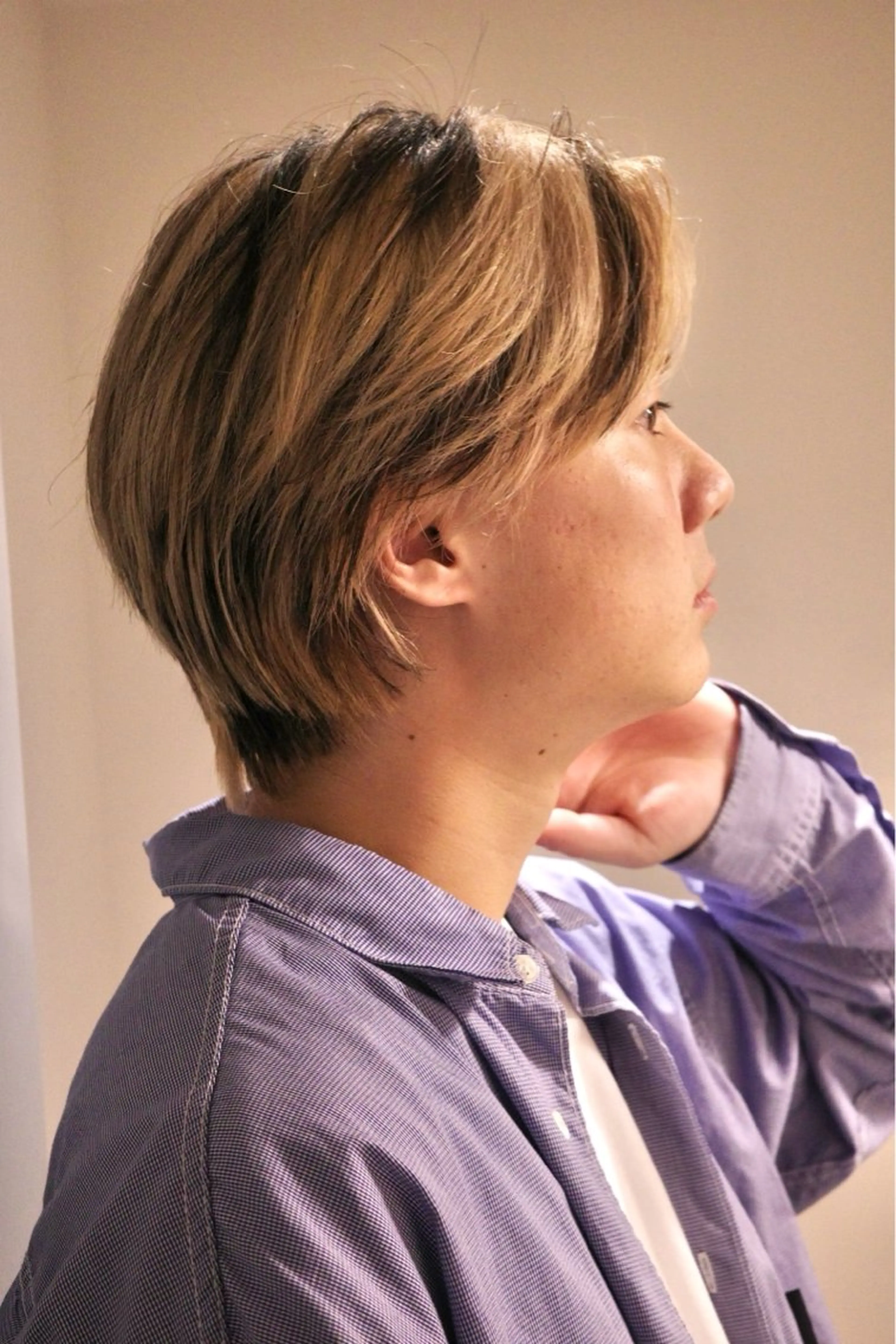 ショート カラー メンズ ヘアカラー Hair & make Lamp所属・梅田のブリーチ特化 美容師KAI🥰のヘアスタイル