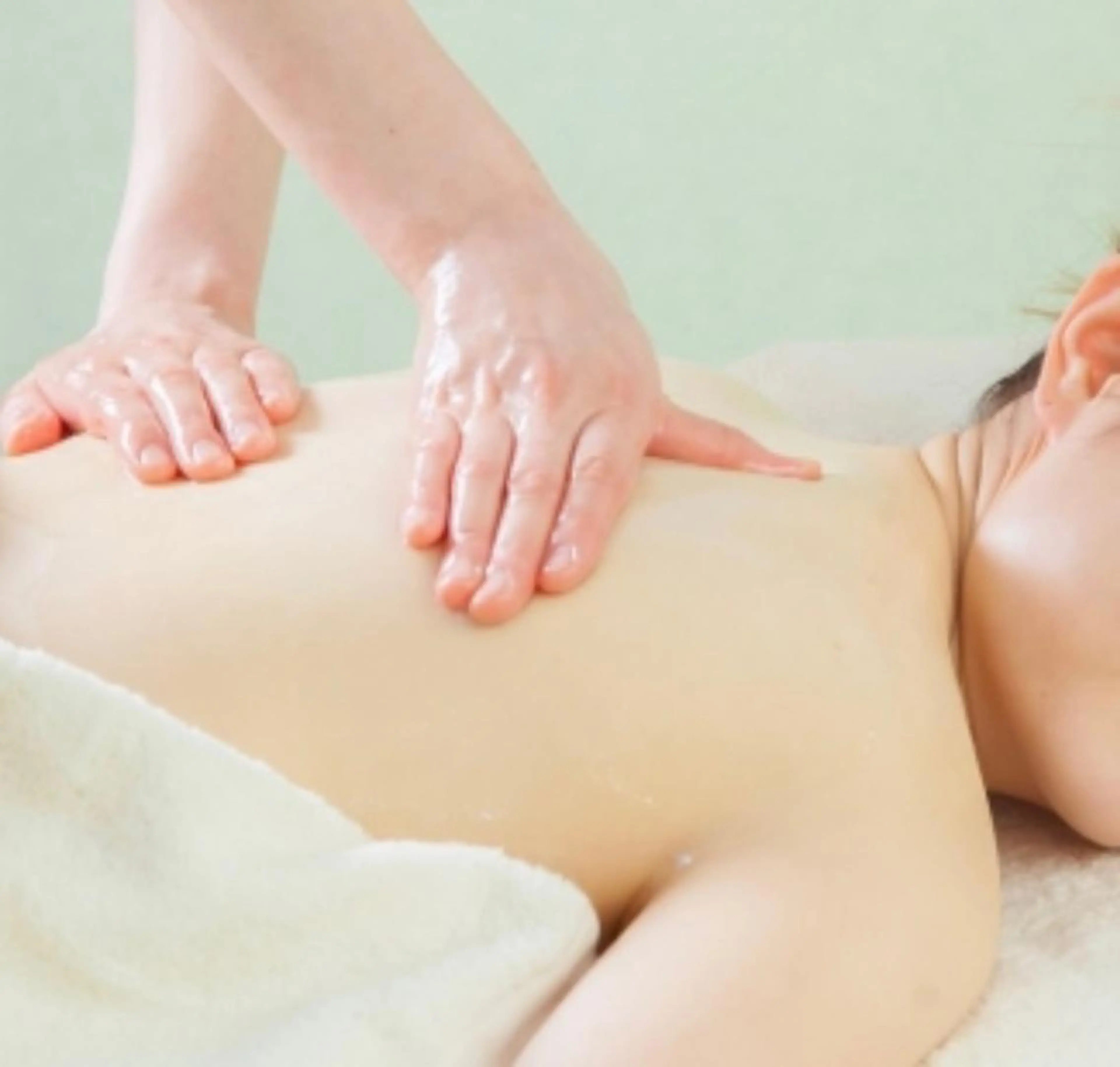 アクシア ビューティー サロン所属・究極のアンチエイ ジングサロンのエステ・リラクイメージ