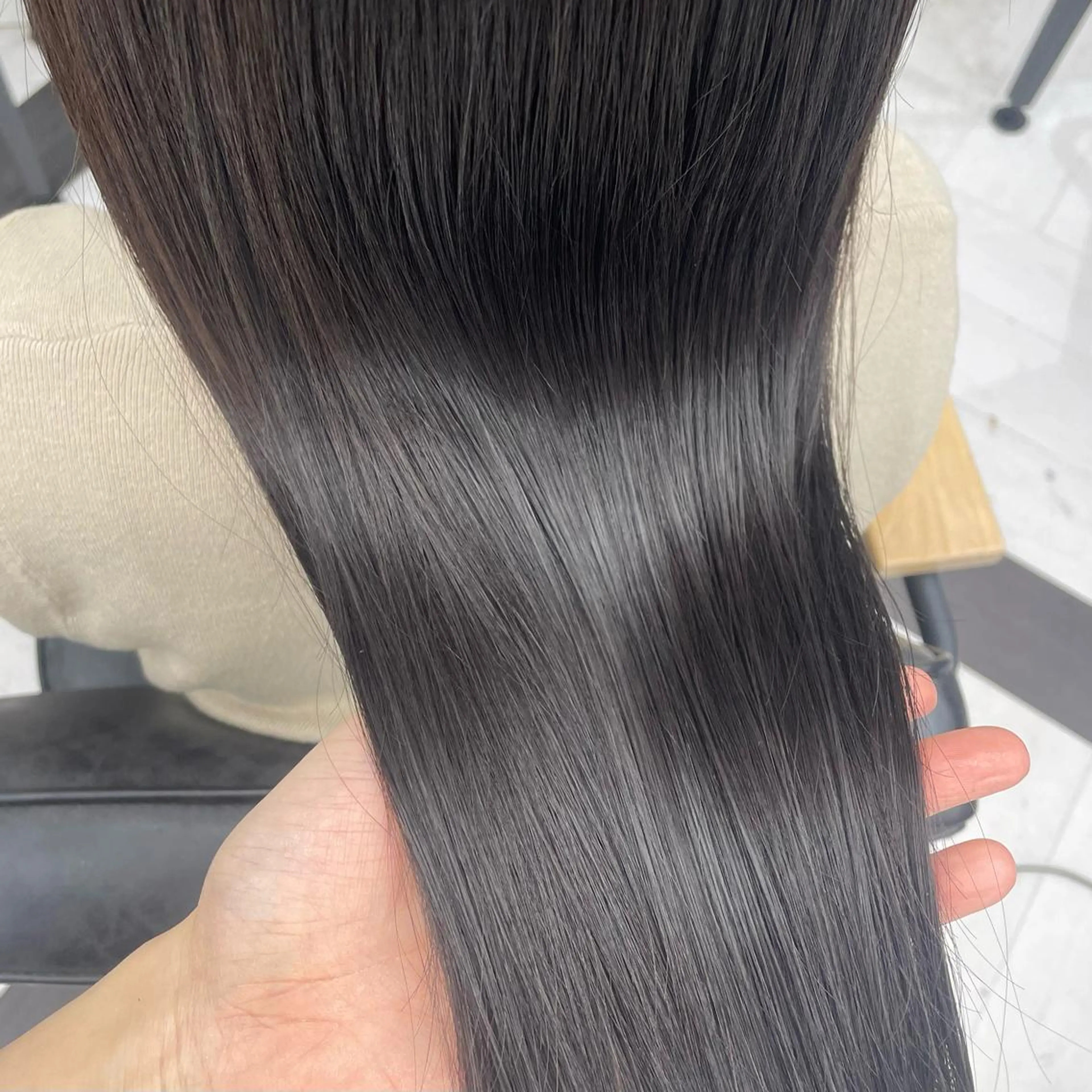 セミロング カラー パーマ ヘアアレンジ メンズ キッズ ネイル マツエク・マツパ アイブロウ 髪質改善 トリートメント mona/ ストレートスタイル✨のヘアスタイル