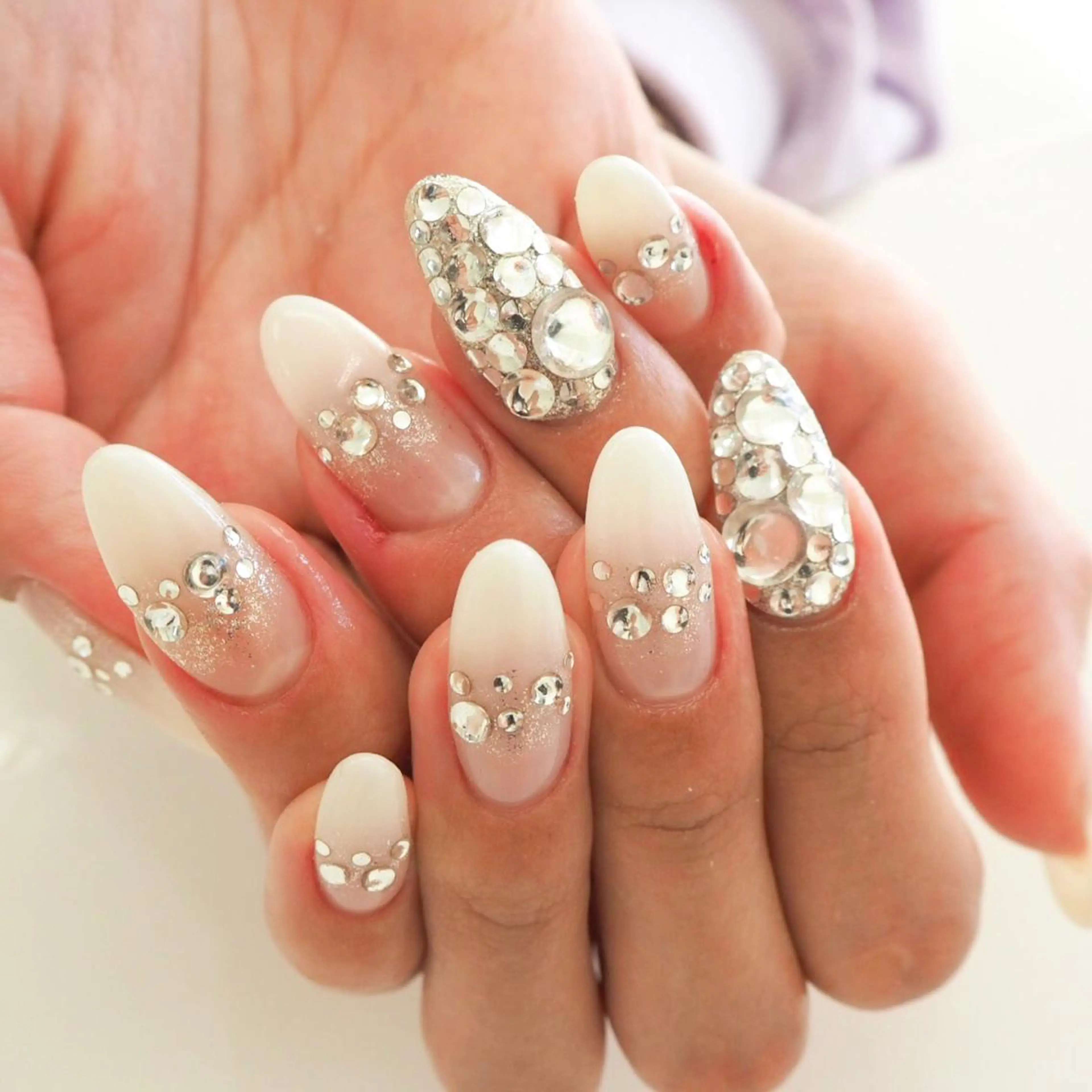 ネイル Hisaka Mikiのネイルデザイン