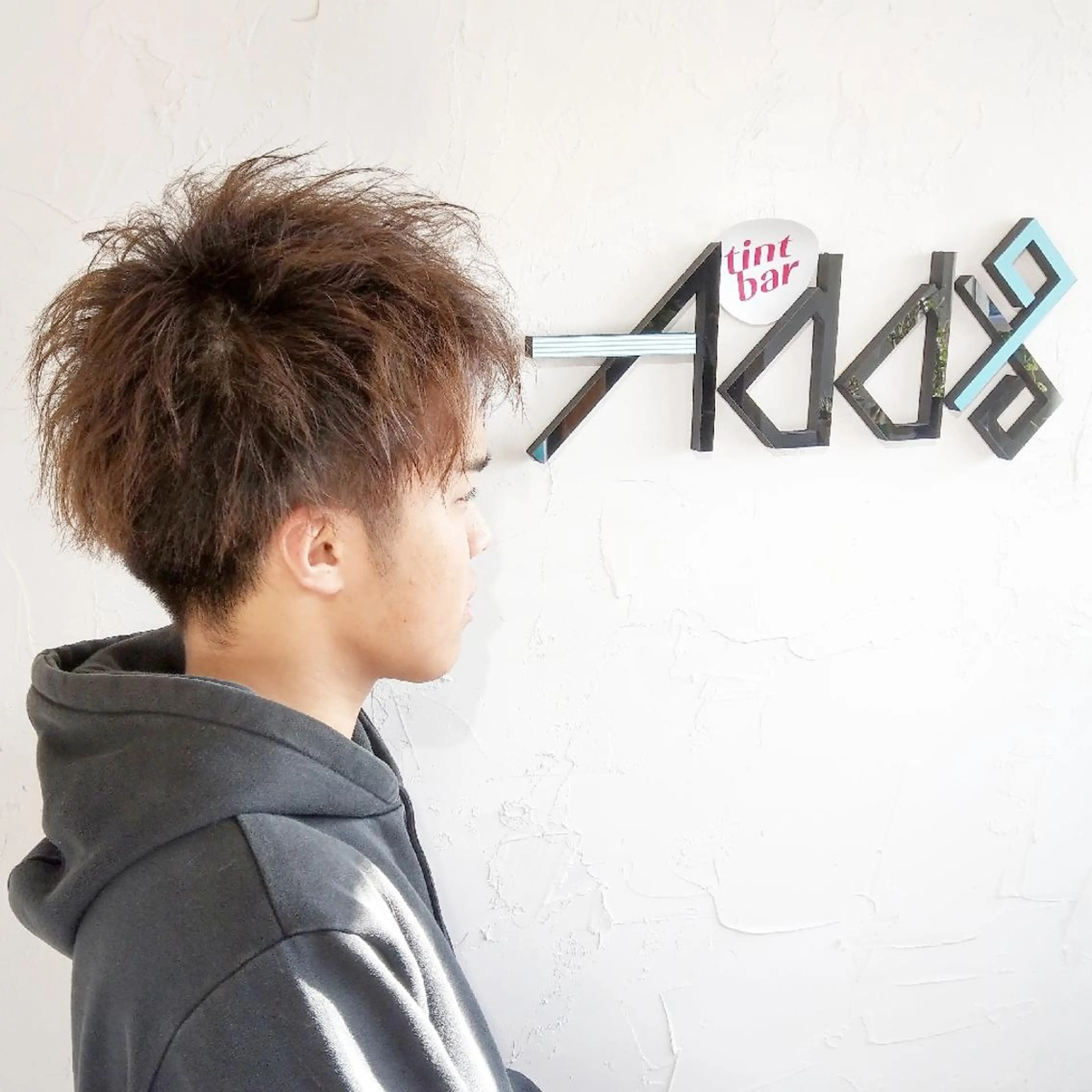 ショート カラー パーマ メンズ メンズパーマ メンズツイストパーマ アディクシーカラー カシス オレンジ カット パーマ Add9 柳田健登のヘアスタイル