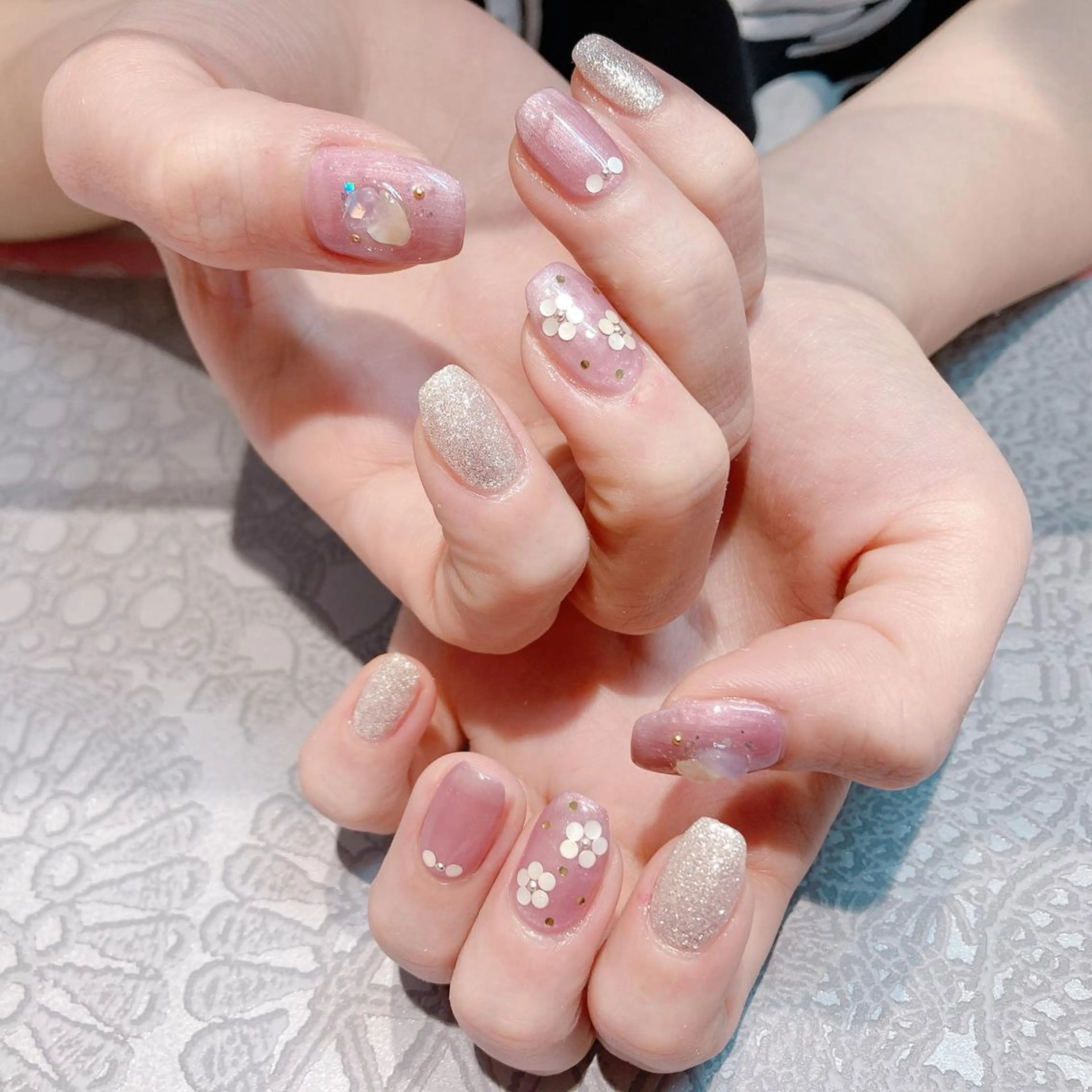 ネイル バニーアイズ　ネイル ニューオータニ博多店のネイルデザイン