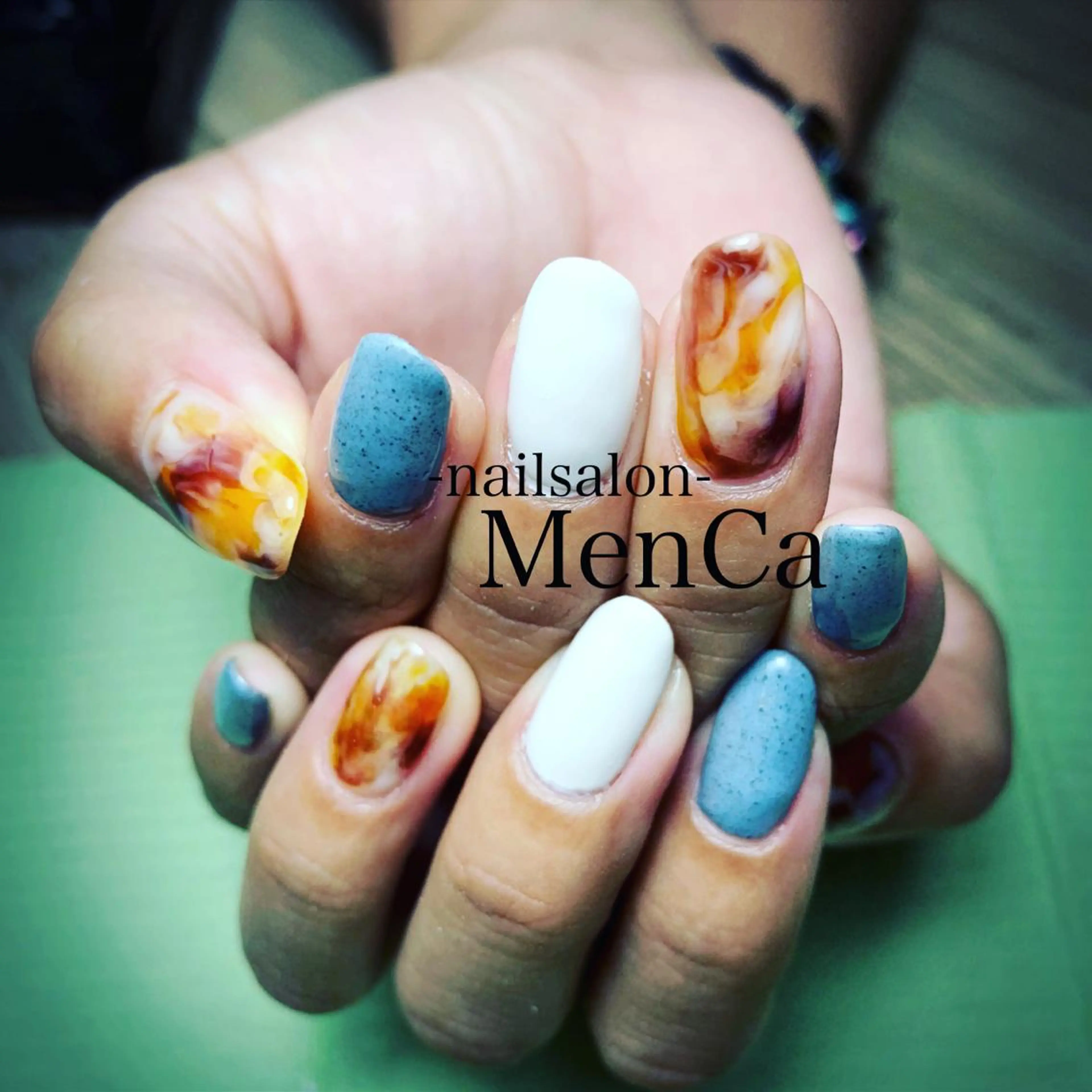 ネイル べっ甲ネイル ニュアンスネイル ハンドネイル 江崎 景子のネイルデザイン