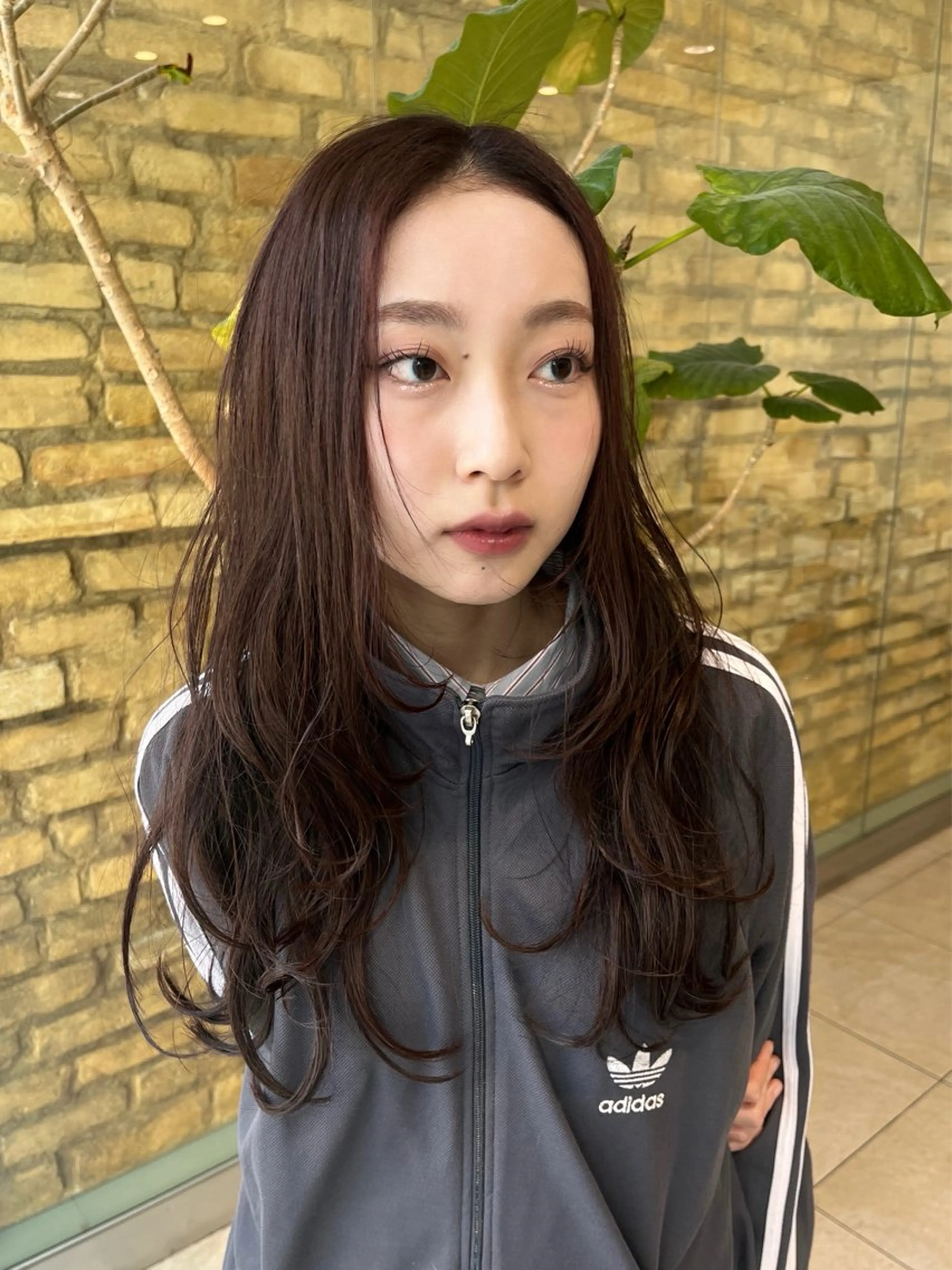 ロング hair make BEHIVE ichibancho AVEDA所属・渡邉  日向子 ・レイヤー、縮毛矯正のヘアスタイル