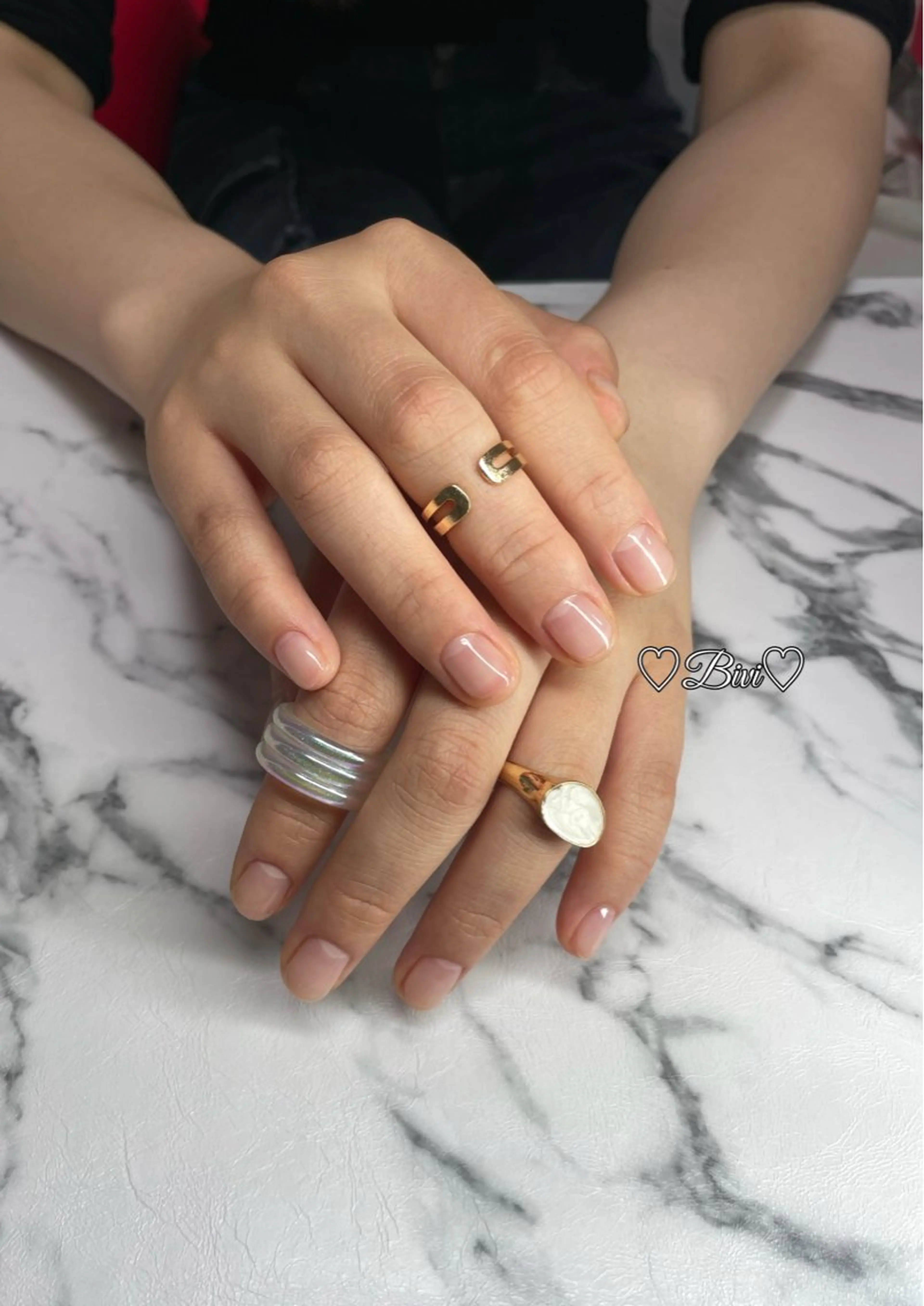 ネイル アートネイル クリアネイル フラッシュネイル ラメ(グリッター) シルバー ハンドネイル ハンドケア ♡Bivi♡自爪に 優しいネイルサロンのネイルデザイン