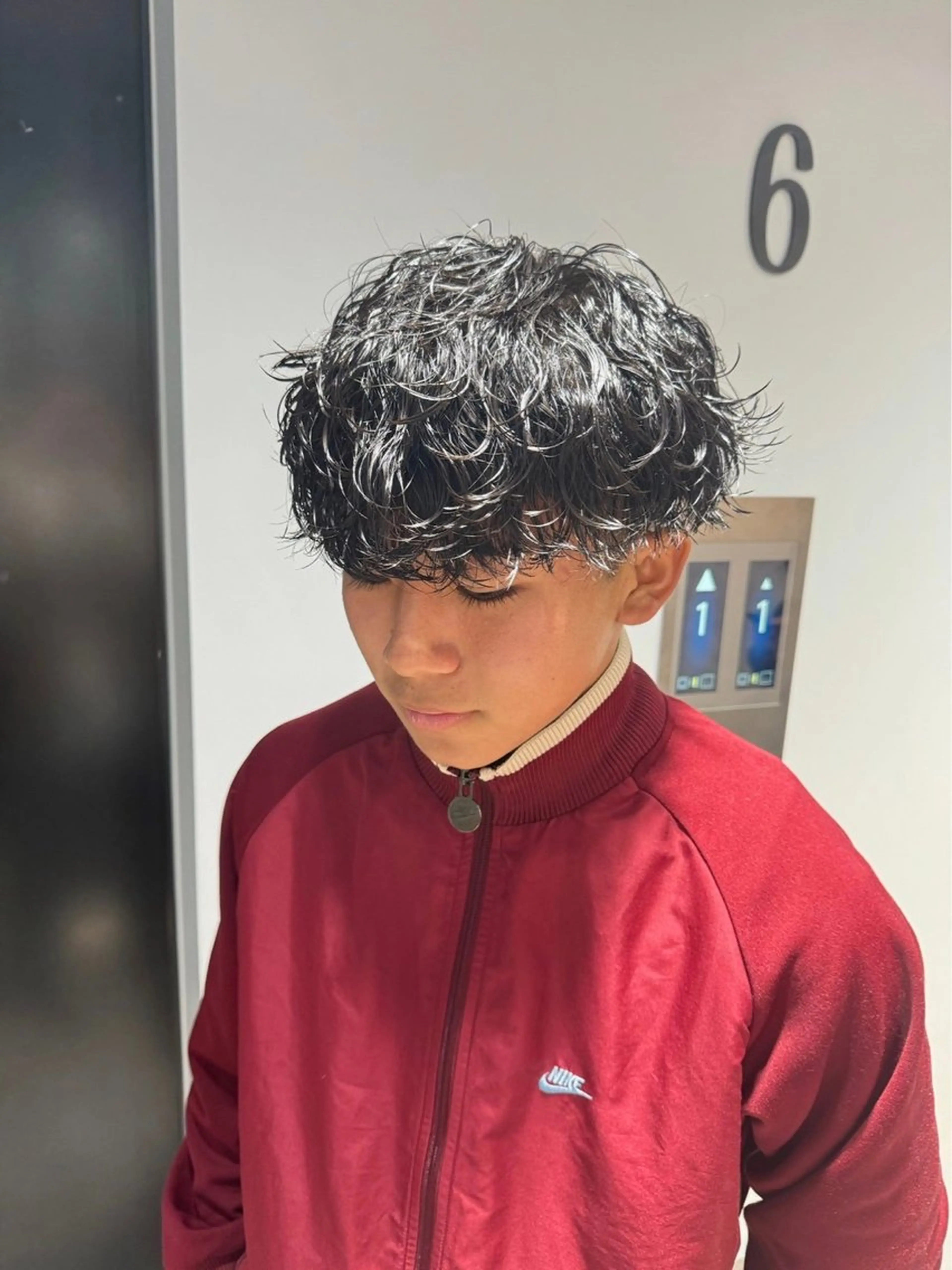 パーマ メンズ メンズパーマ ツイストスパイラルパーマ スパイラルパーマ カット パーマ 垢抜けハイトーン☀／ 笑顔の美容師／しゅんのヘアスタイル