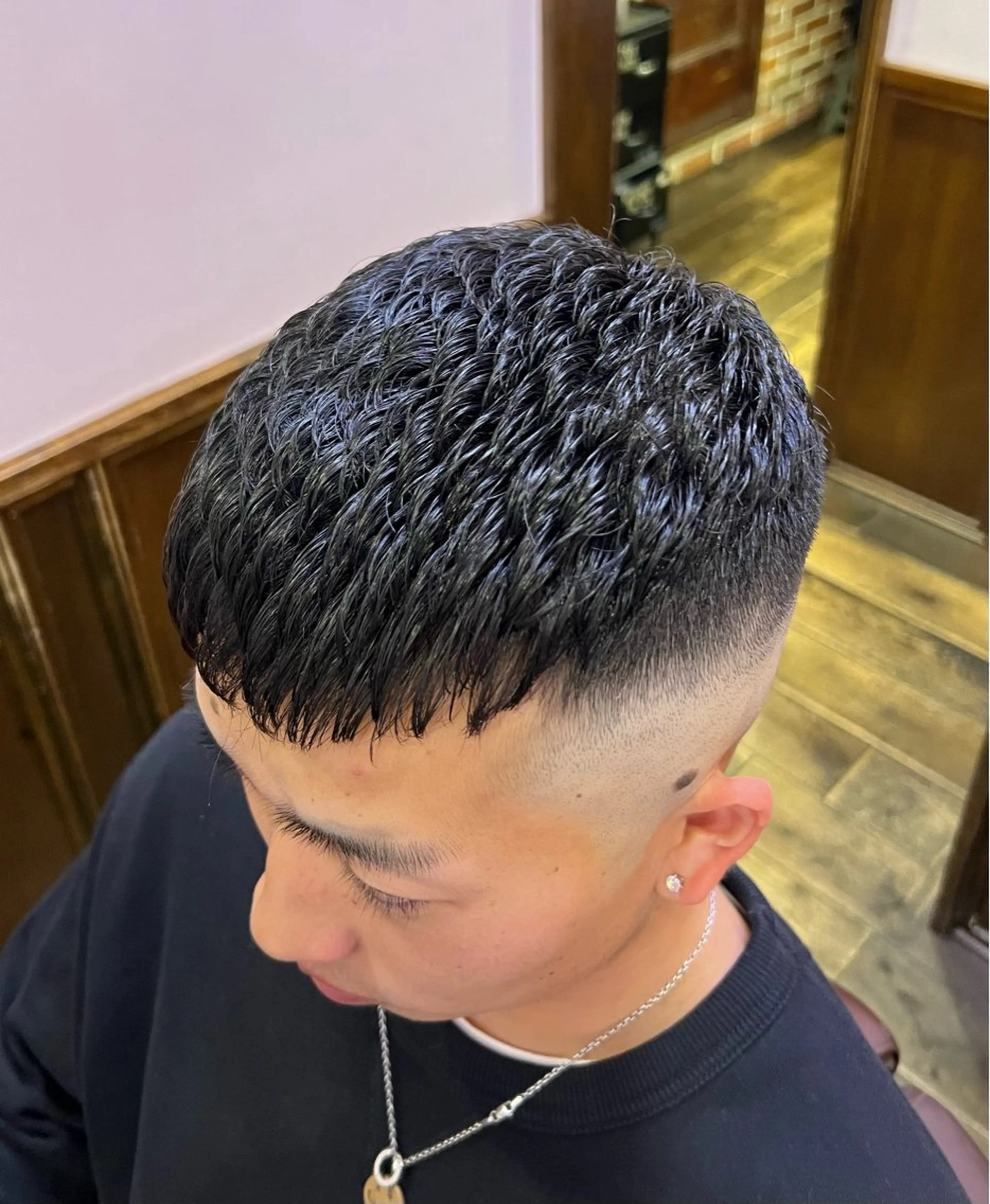 ショート パーマ バーバーショップ新宿店所属・大久保 竣太のヘアスタイル