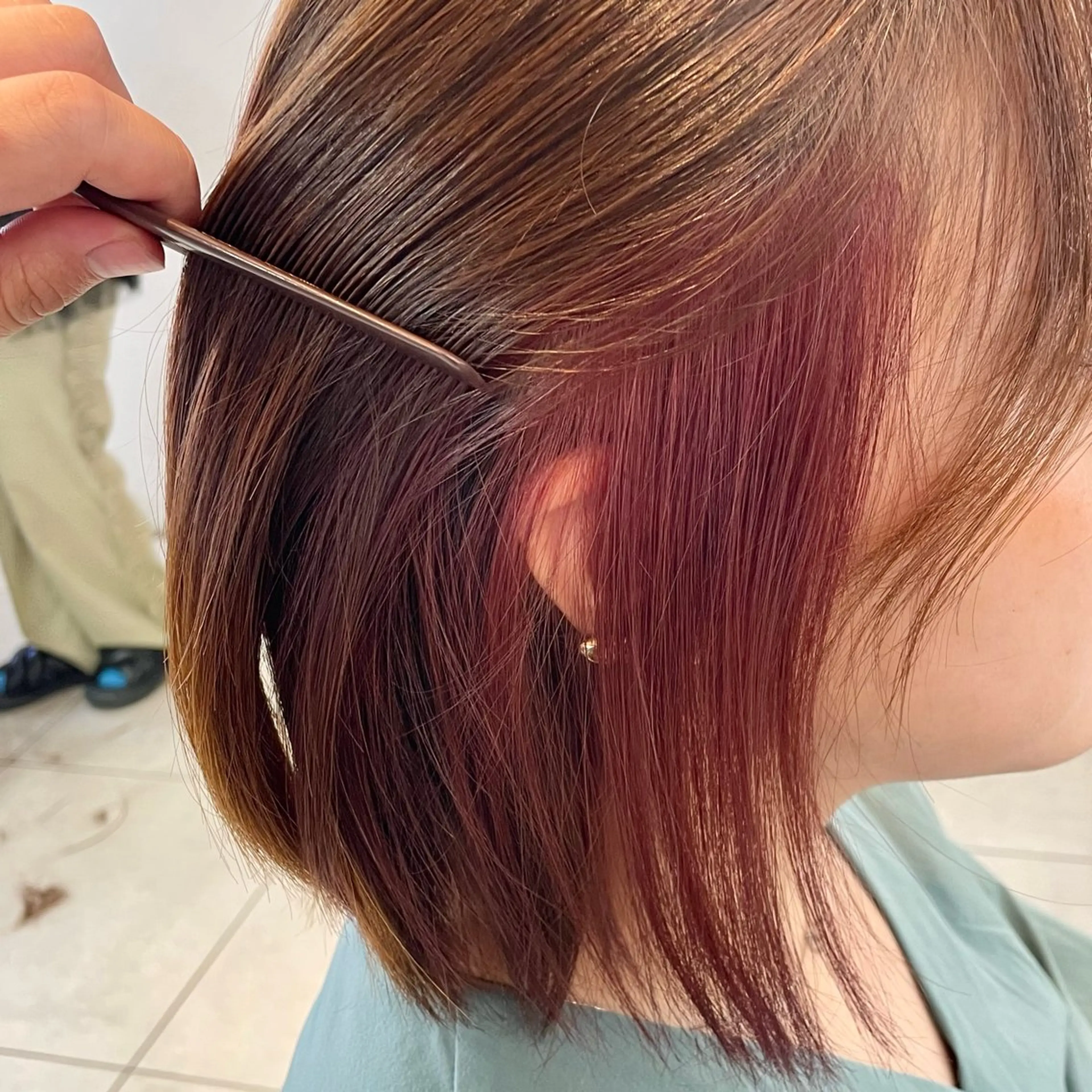 ショート カラー イヤリングカラー ヘアカラー 横浜パーマ🌐 暖色カラー🍒もえかのヘアスタイル