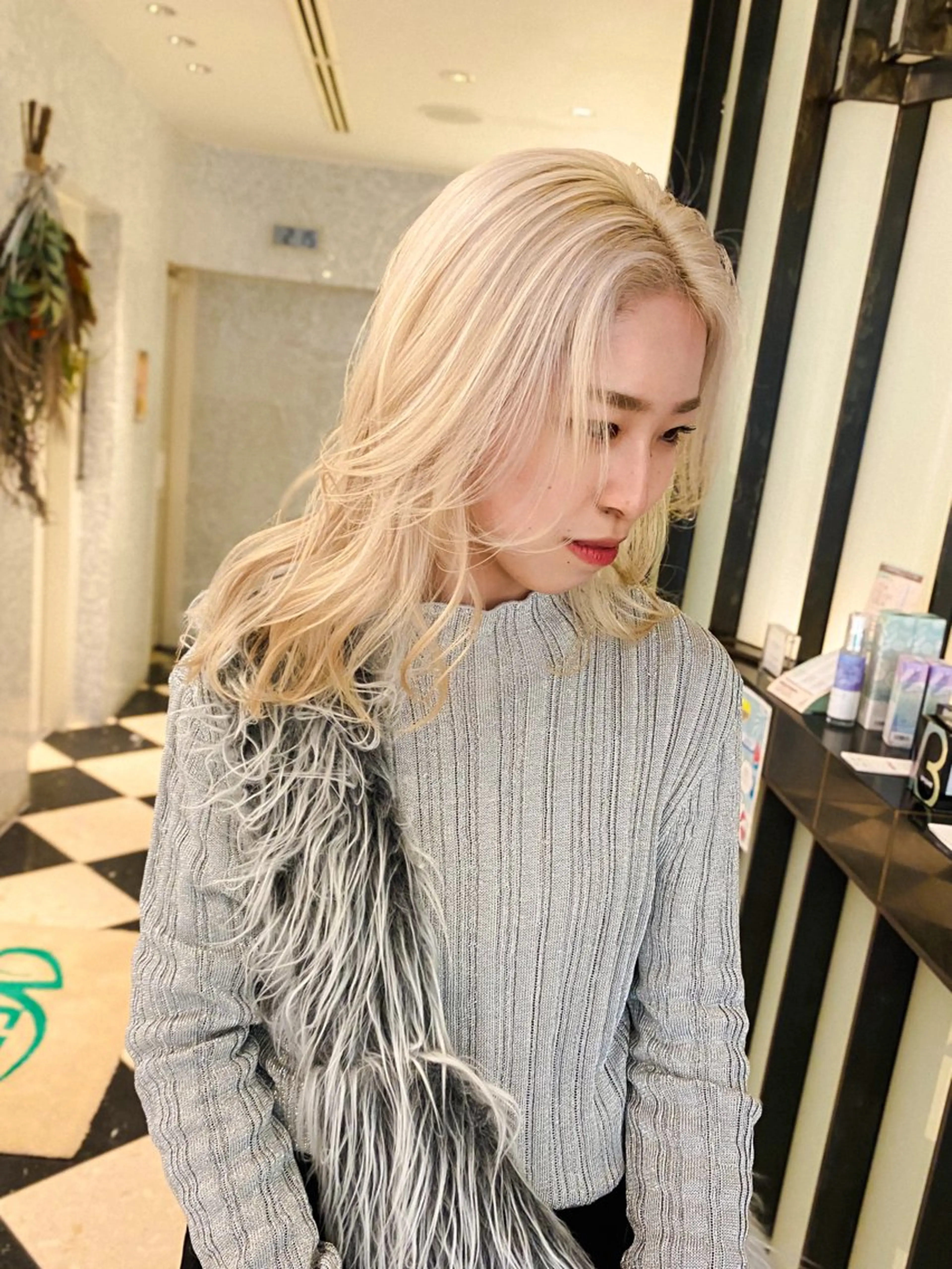 セミロング カラー メンズパーマ/ブリー チ/motokiのヘアスタイル