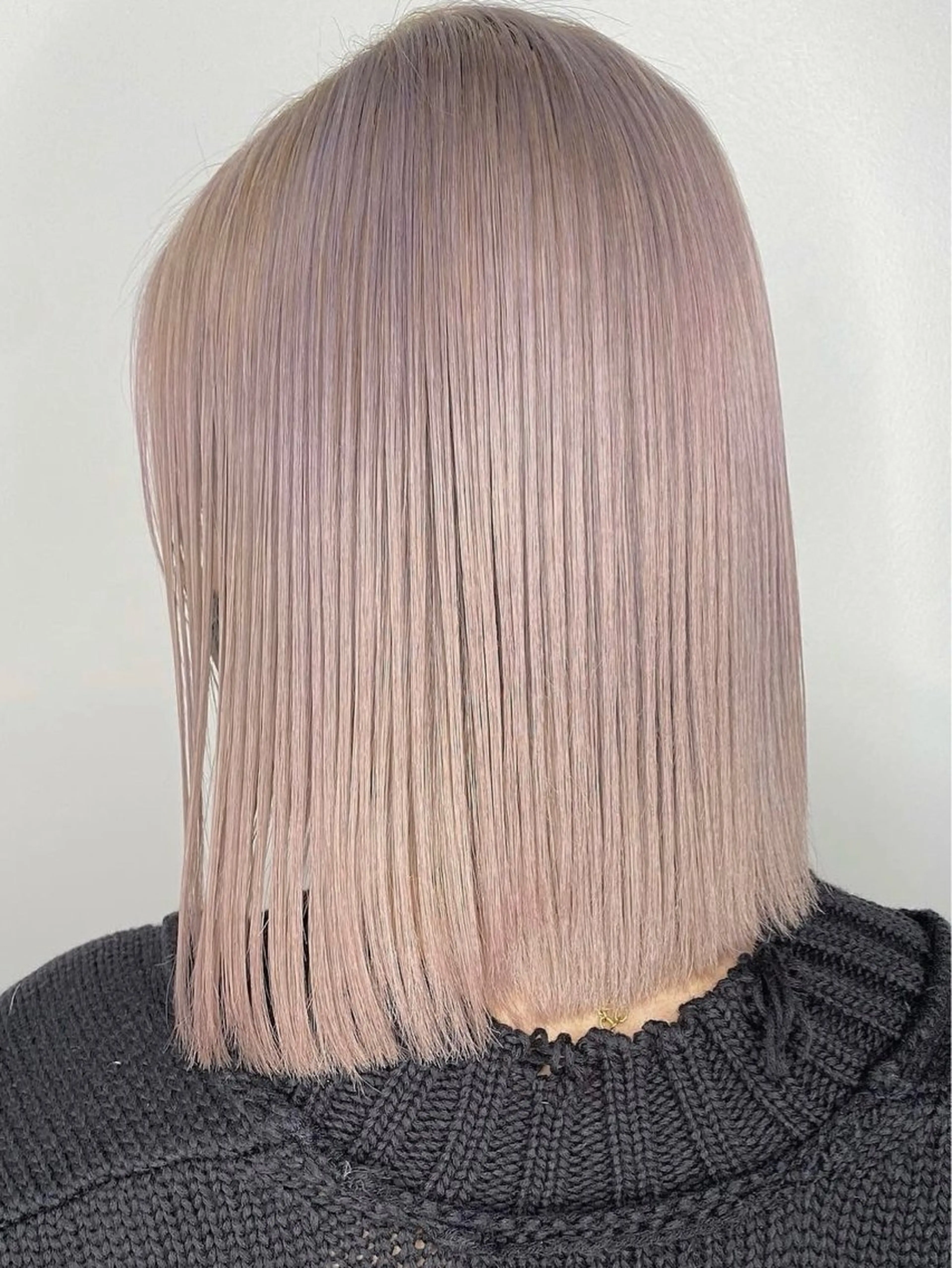 ショート カラー シールエクステ ベージュカラー ブリーチ ダブルカラー ハイトーンカラー カット ヘアカラー ヘアサロンelyts 表参道店のヘアスタイル