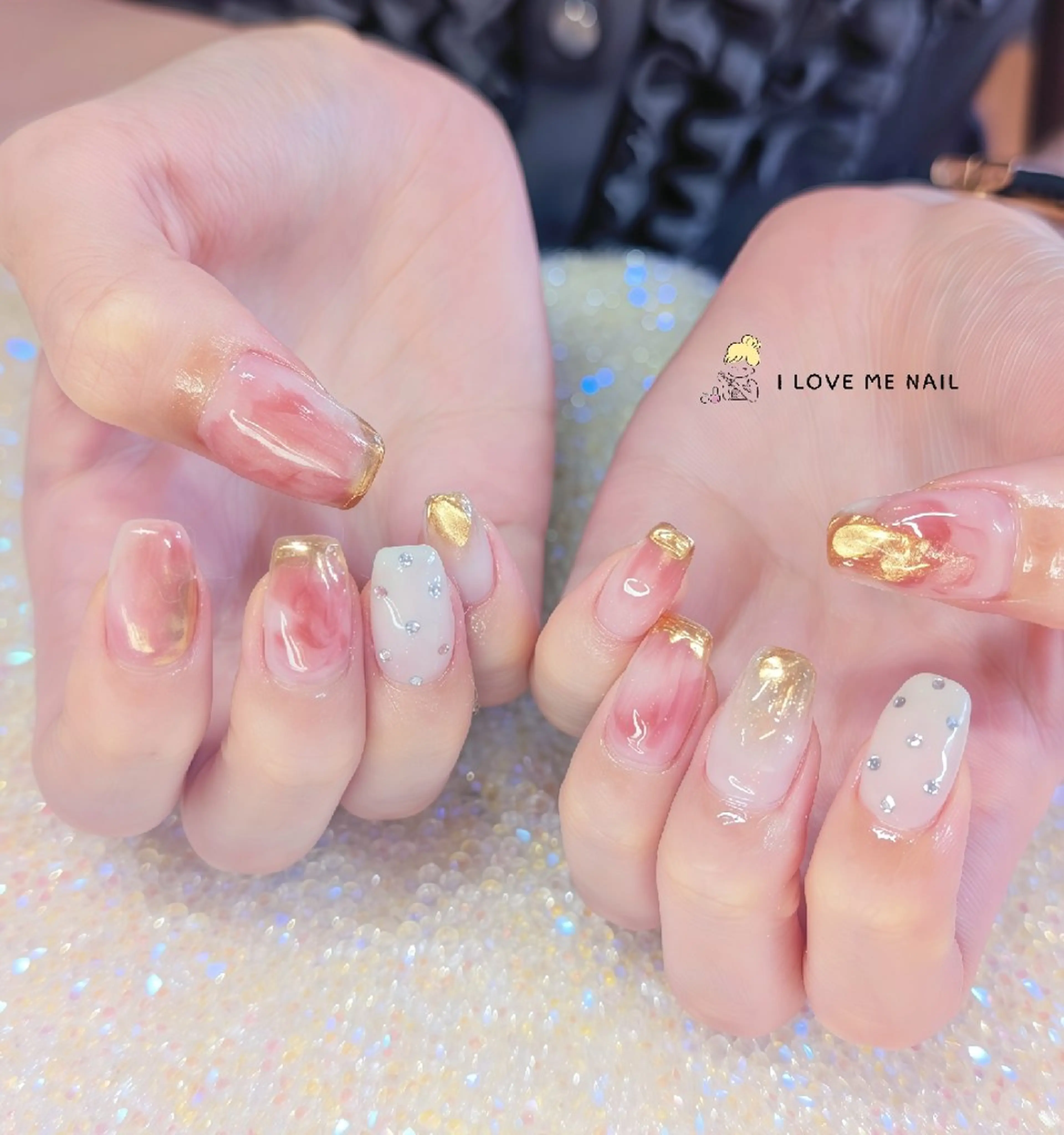 ネイル 長さ出し ハート 韓国ネイル マグネットネイル ニュアンスネイル ハンドネイル I LOVE ME  NAIL.｡.:*♡のネイルデザイン