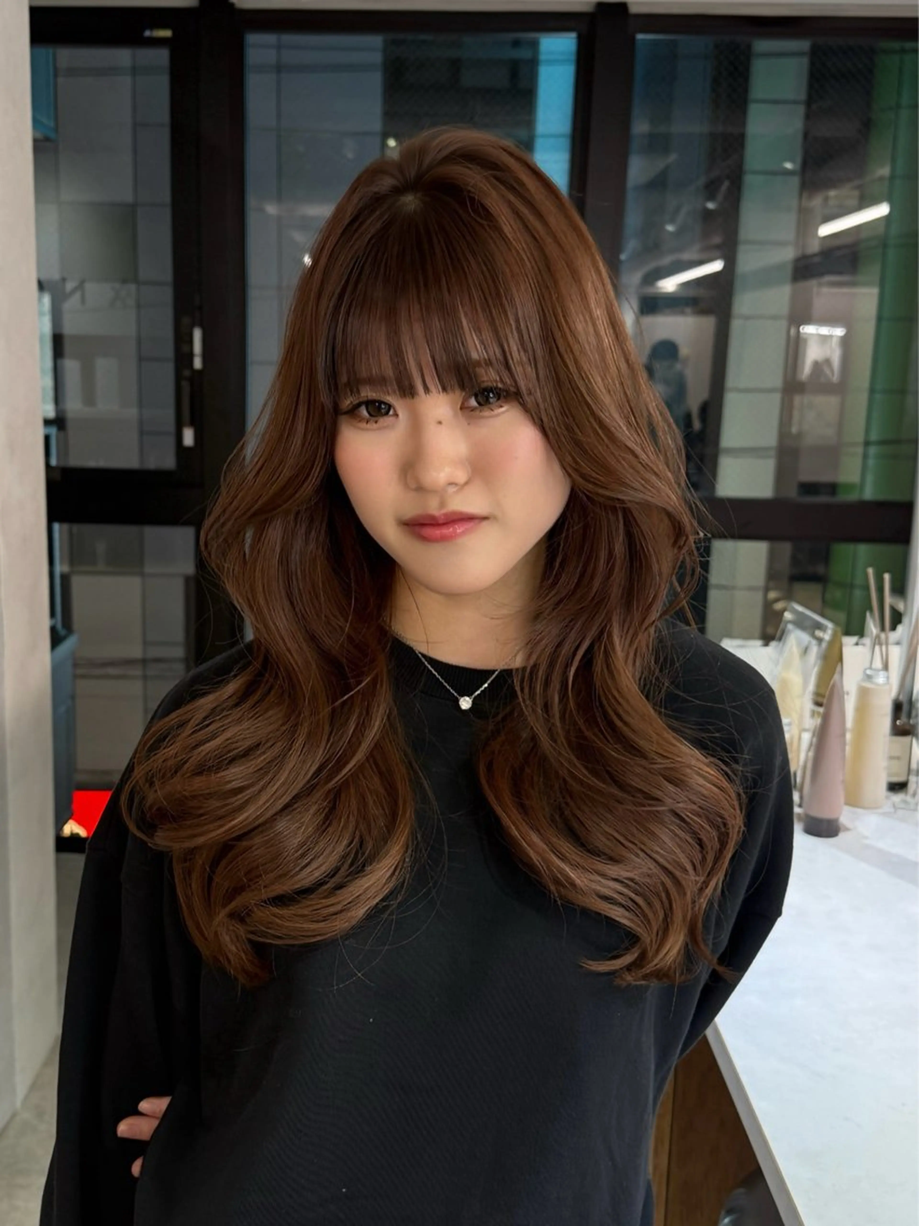 セミロング カラー ブリーチ 透明感カラー ハイトーンカラー 韓国風ヘア レイヤーカット 森貝 洋亮のヘアスタイル