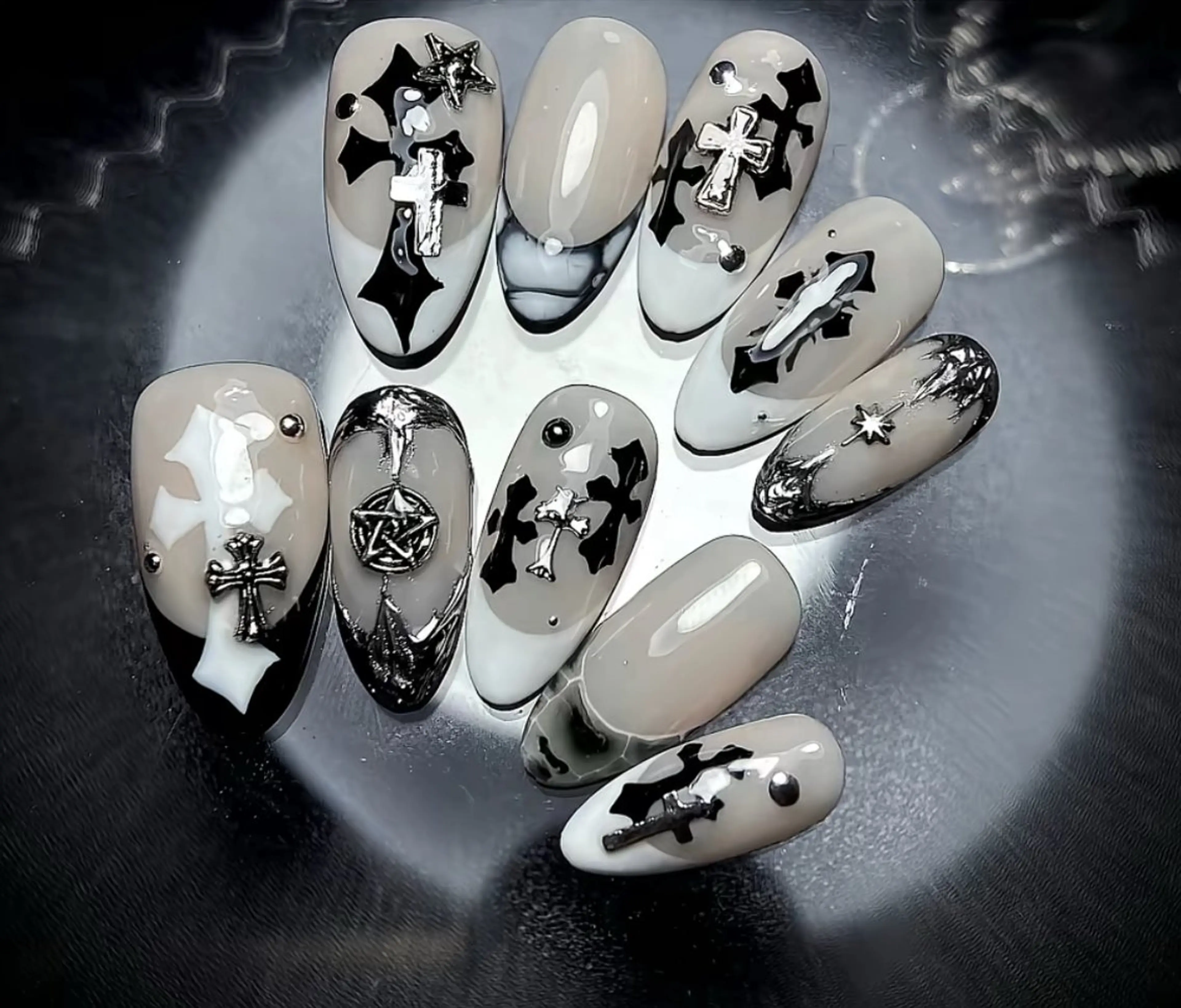 ネイル XIINH NAIL SALONのネイルデザイン