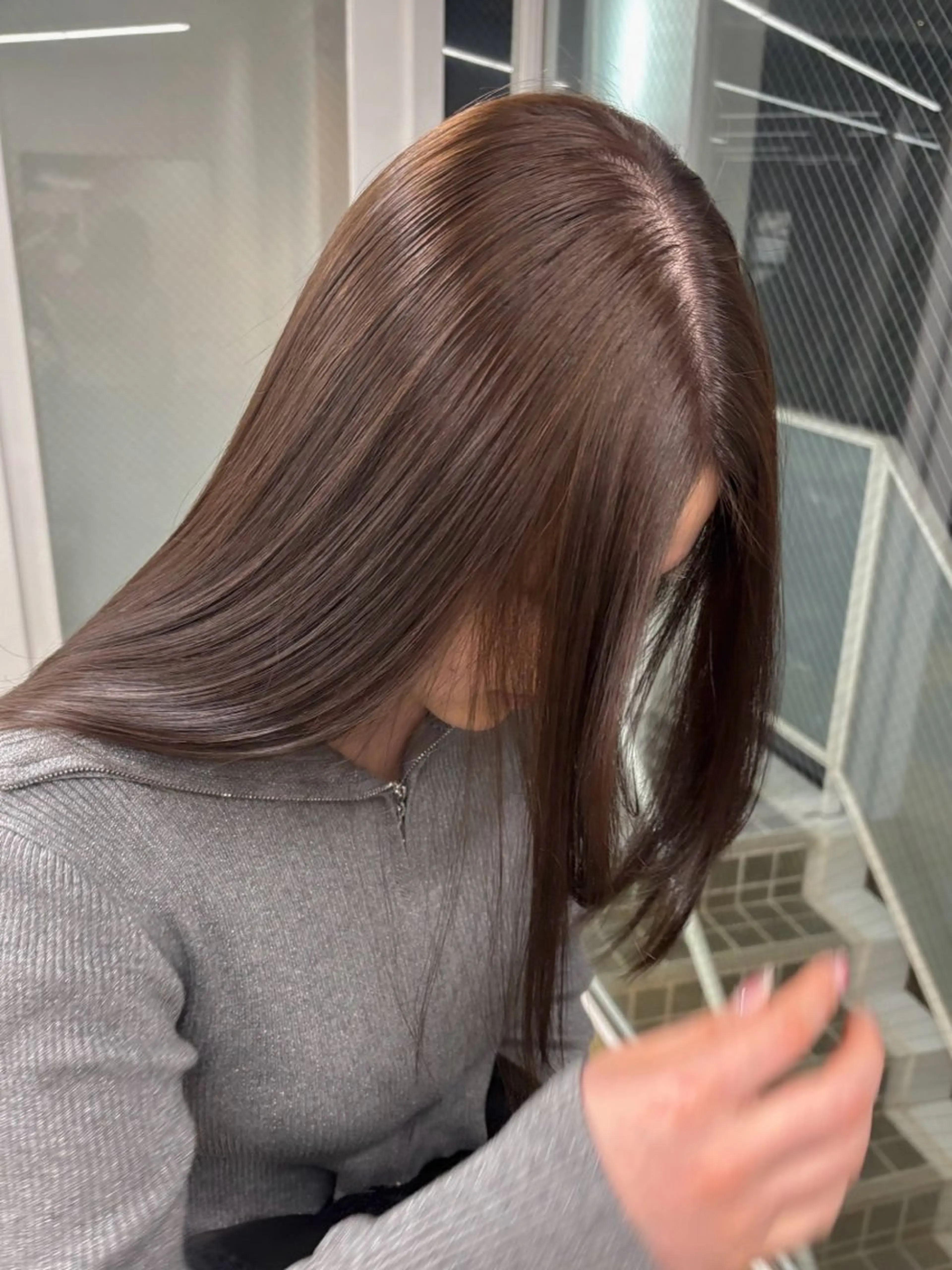 セミロング ヘアカラー nude所属・𝐀𝐦𝐞𝐫𝐢 /透明感カラーのヘアスタイル